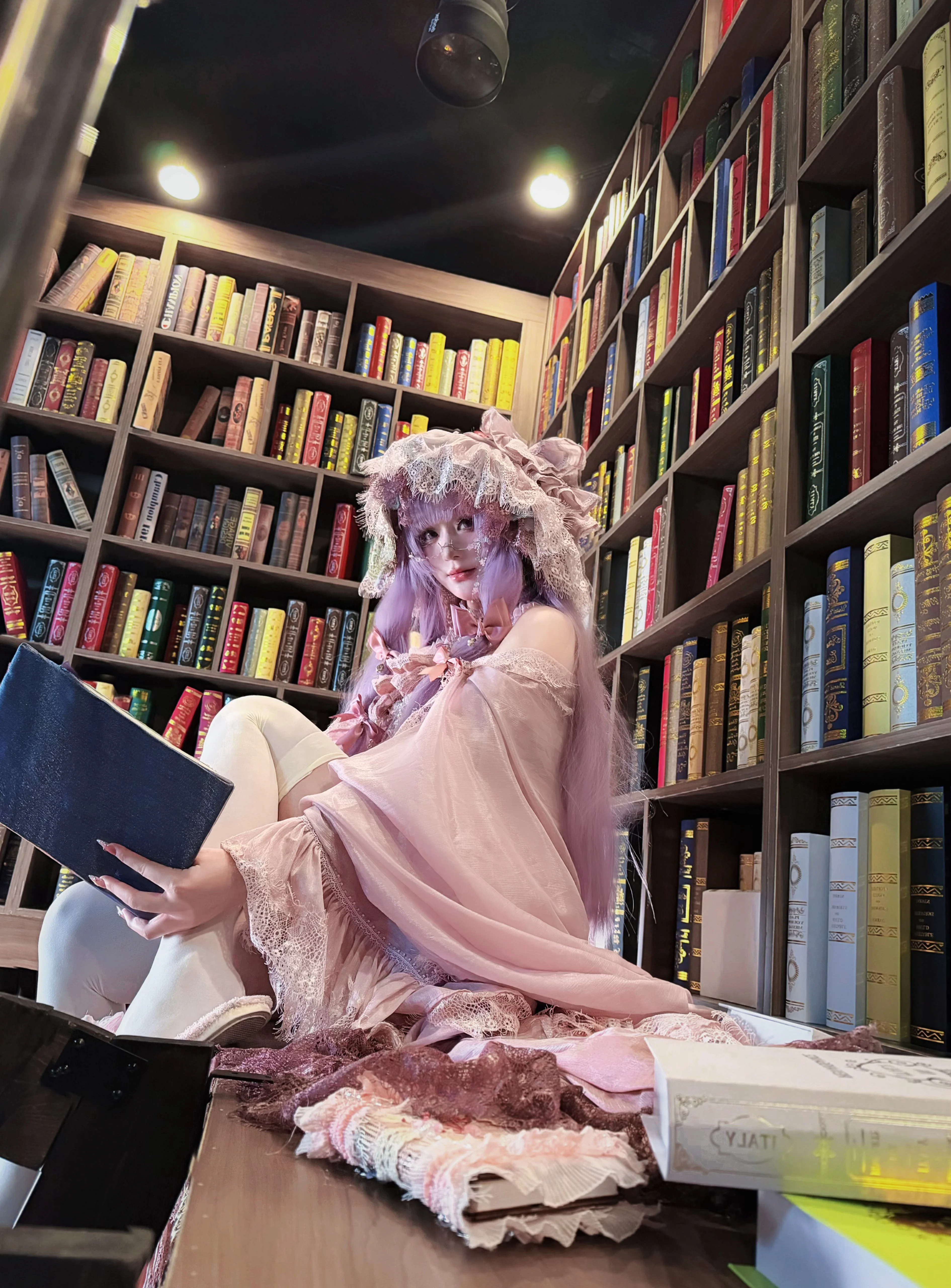 【東方project】在超大圖書館裡拍洋裝，這套景真的太適合了 - 第 2 張