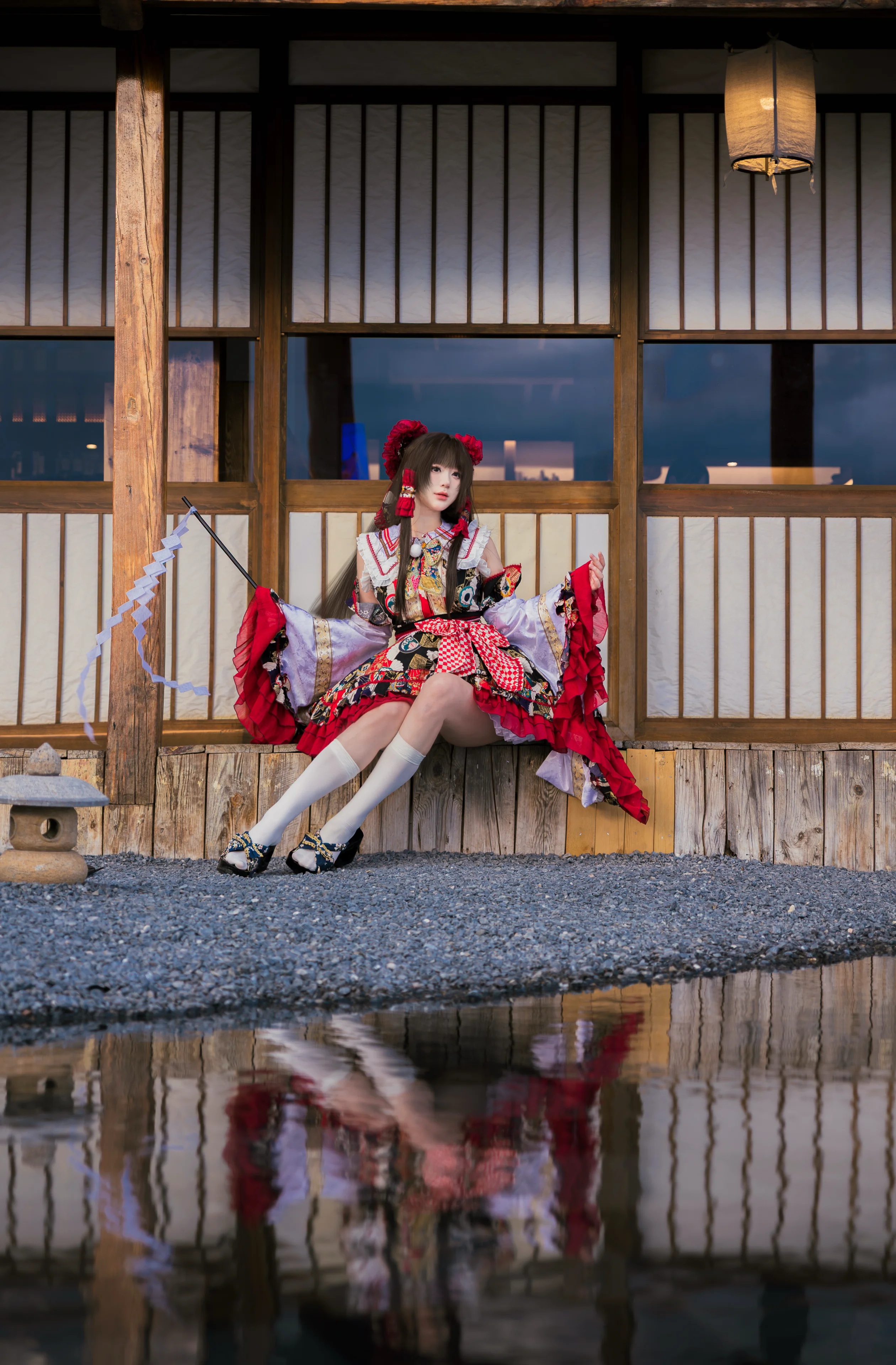 【博麗霊夢コスプレ】大理の夕映えと幻想郷の巫女 - 2 枚目