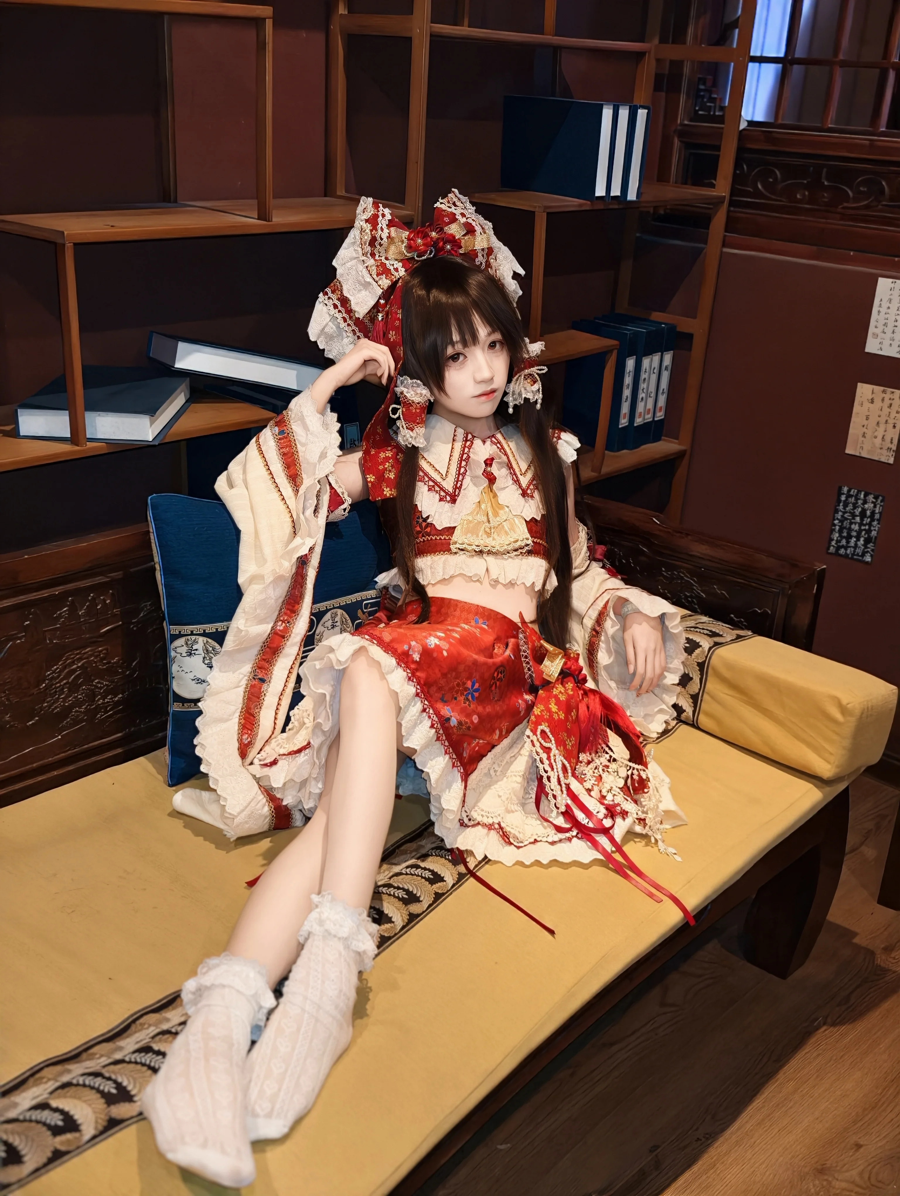 博丽灵梦cos‖在古风静谧中，捕捉如烟如幻的灵动神韵 - 推荐阅读封面