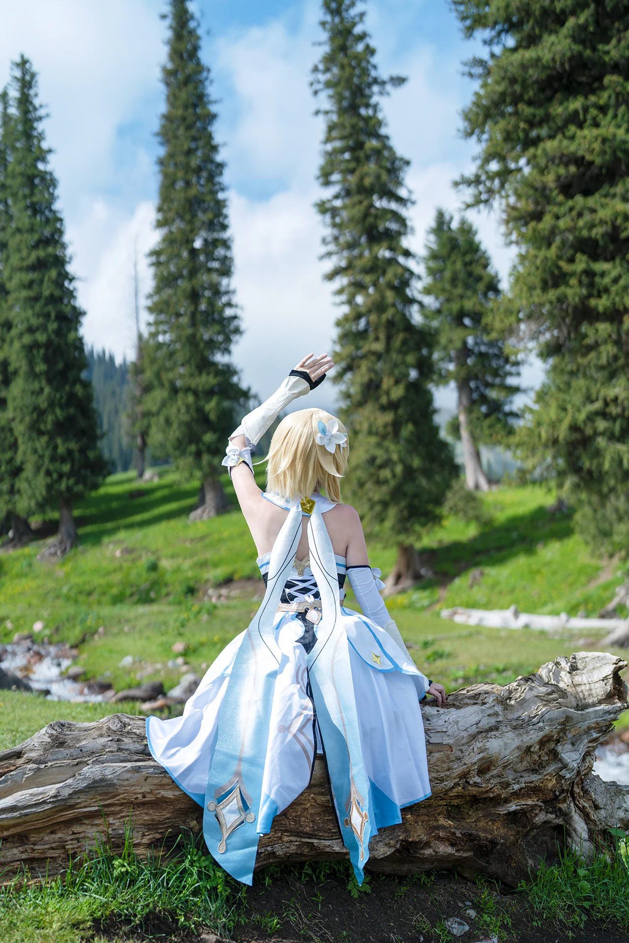 【荧cos】在新疆的森林里，遇见真实的蒙德 - 第3张