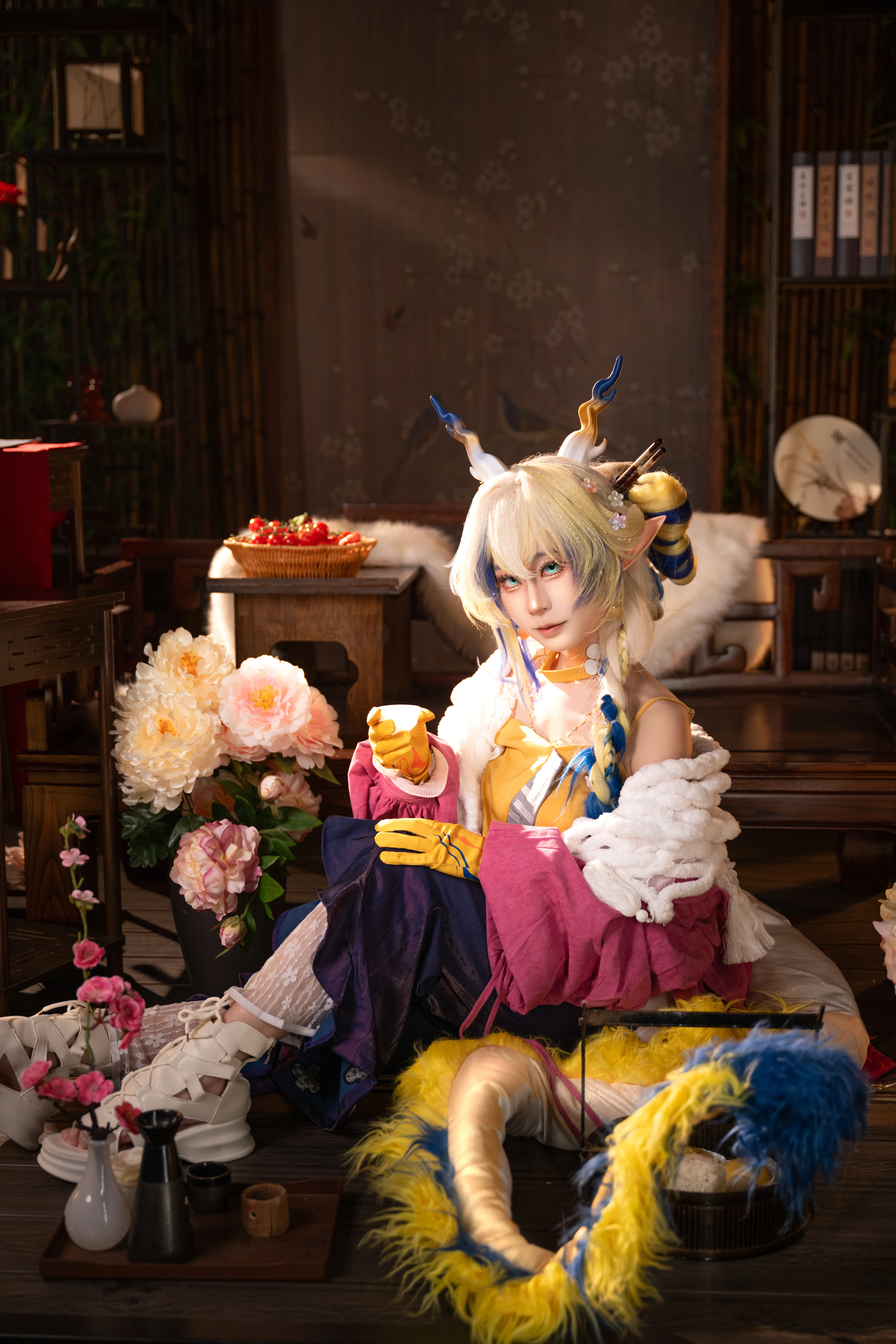 【黍cos】春日宴中的静谧瞬间，捕捉神女的一抹灵动 - 第 5 张