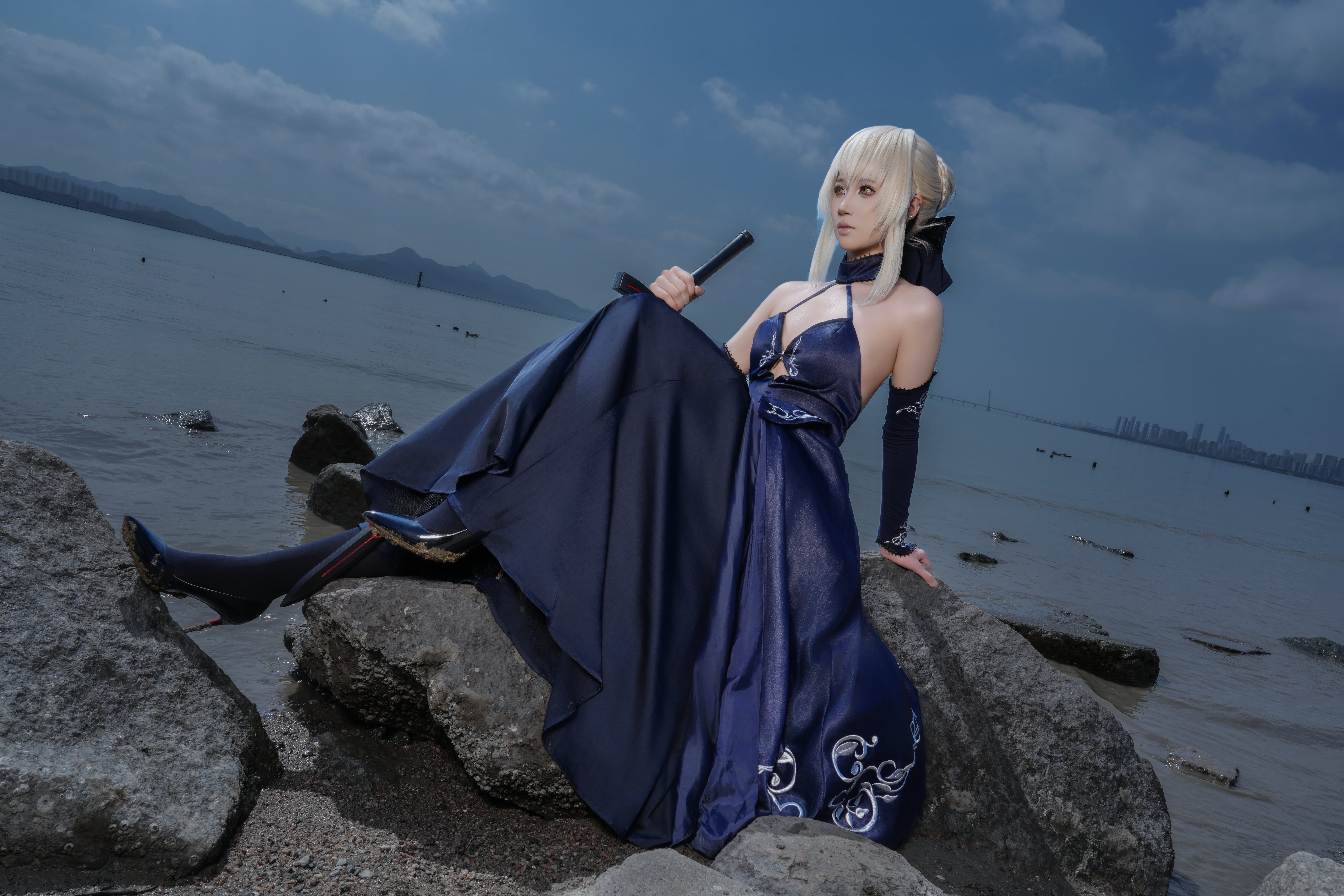 【阿尔托莉雅黑呆cos】Fate中的叛逆骑士，海边的剑影 - 第 10 张