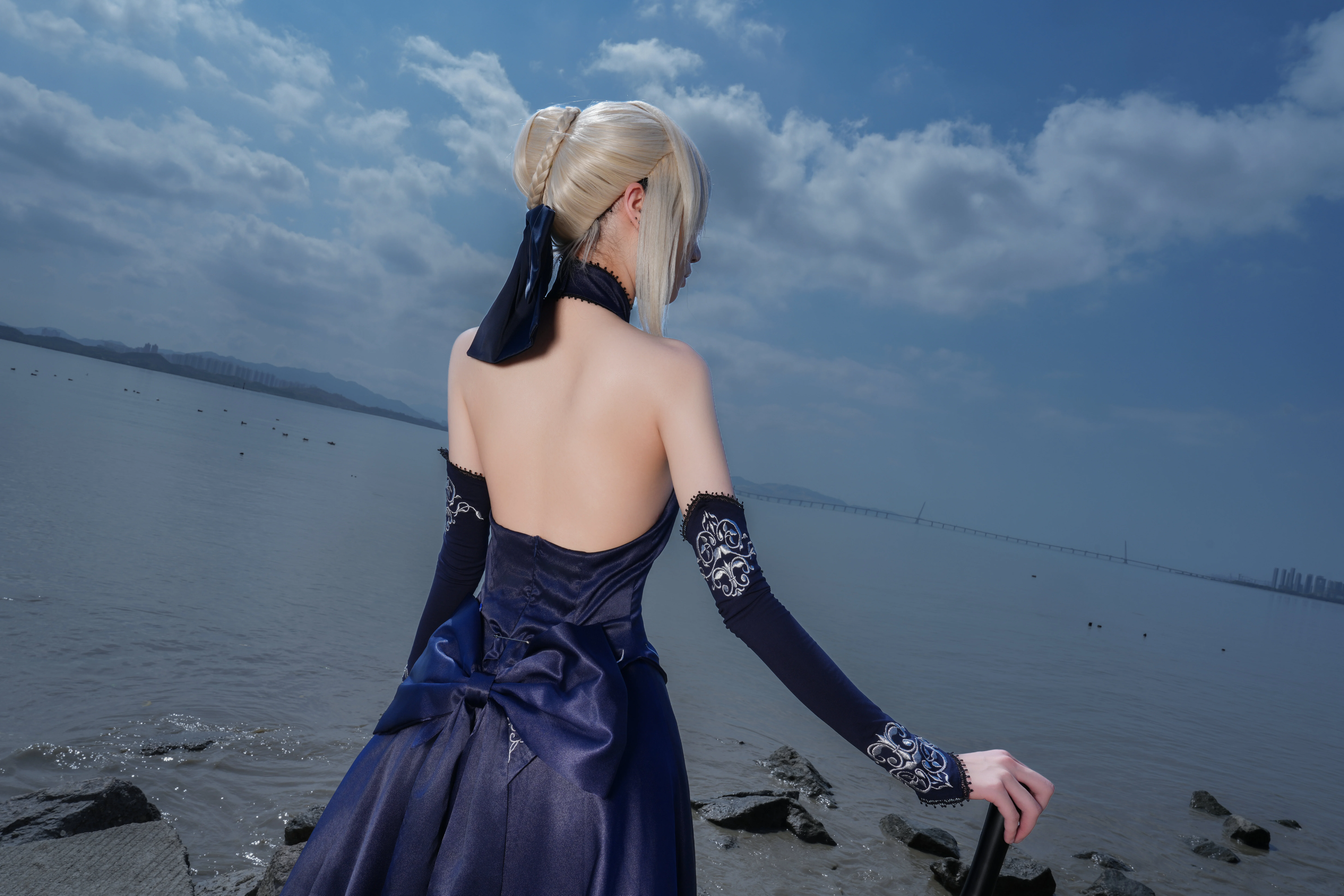 【阿尔托莉雅黑呆cos】Fate中的叛逆骑士，海边的剑影 - 第 13 张