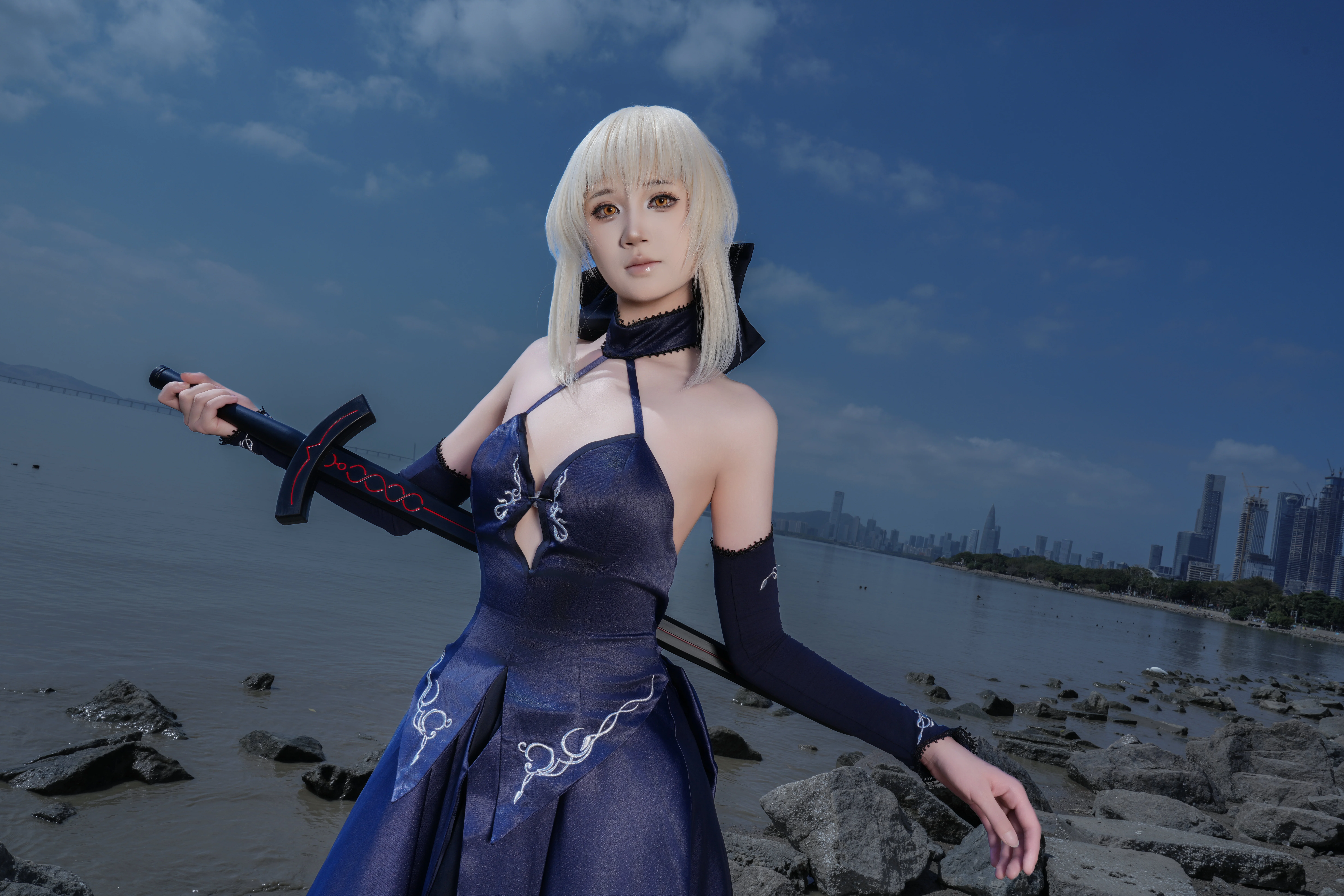【阿尔托莉雅黑呆cos】Fate中的叛逆骑士，海边的剑影 - 第 8 张