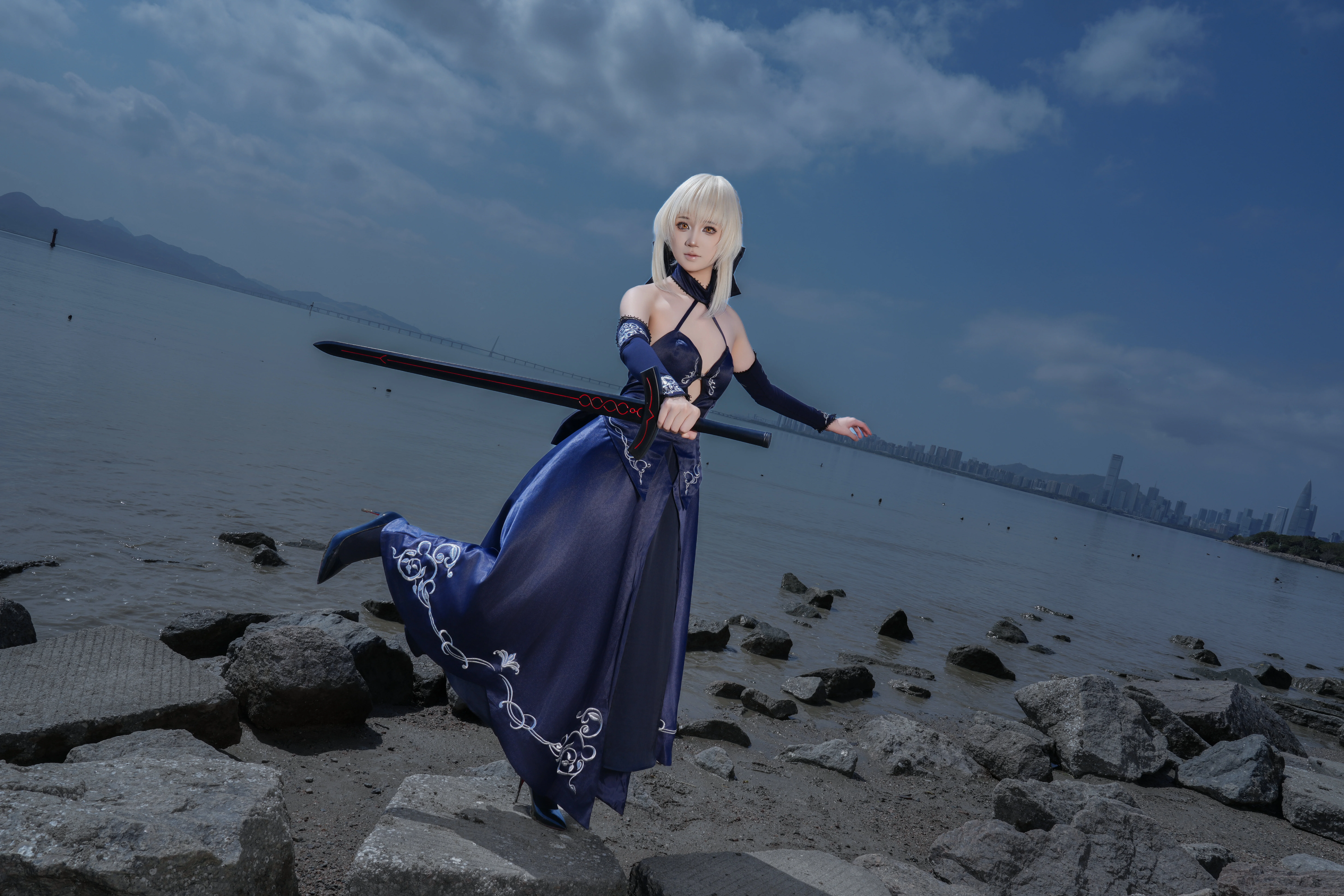 【阿尔托莉雅黑呆cos】Fate中的叛逆骑士，海边的剑影 - 第 9 张