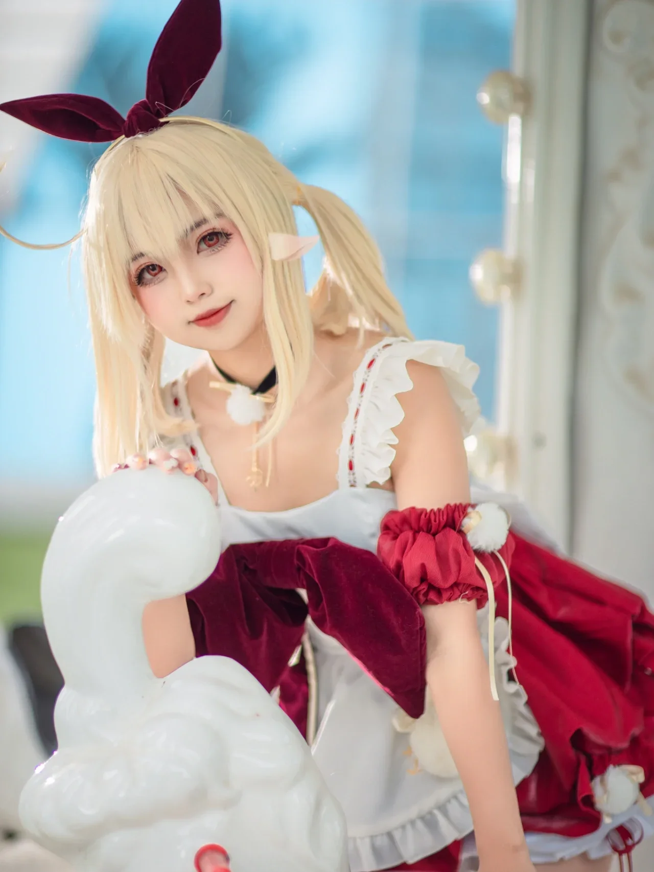 【可莉cos】原神可莉同人女仆装，旋转木马上的午后 - 第 1 张