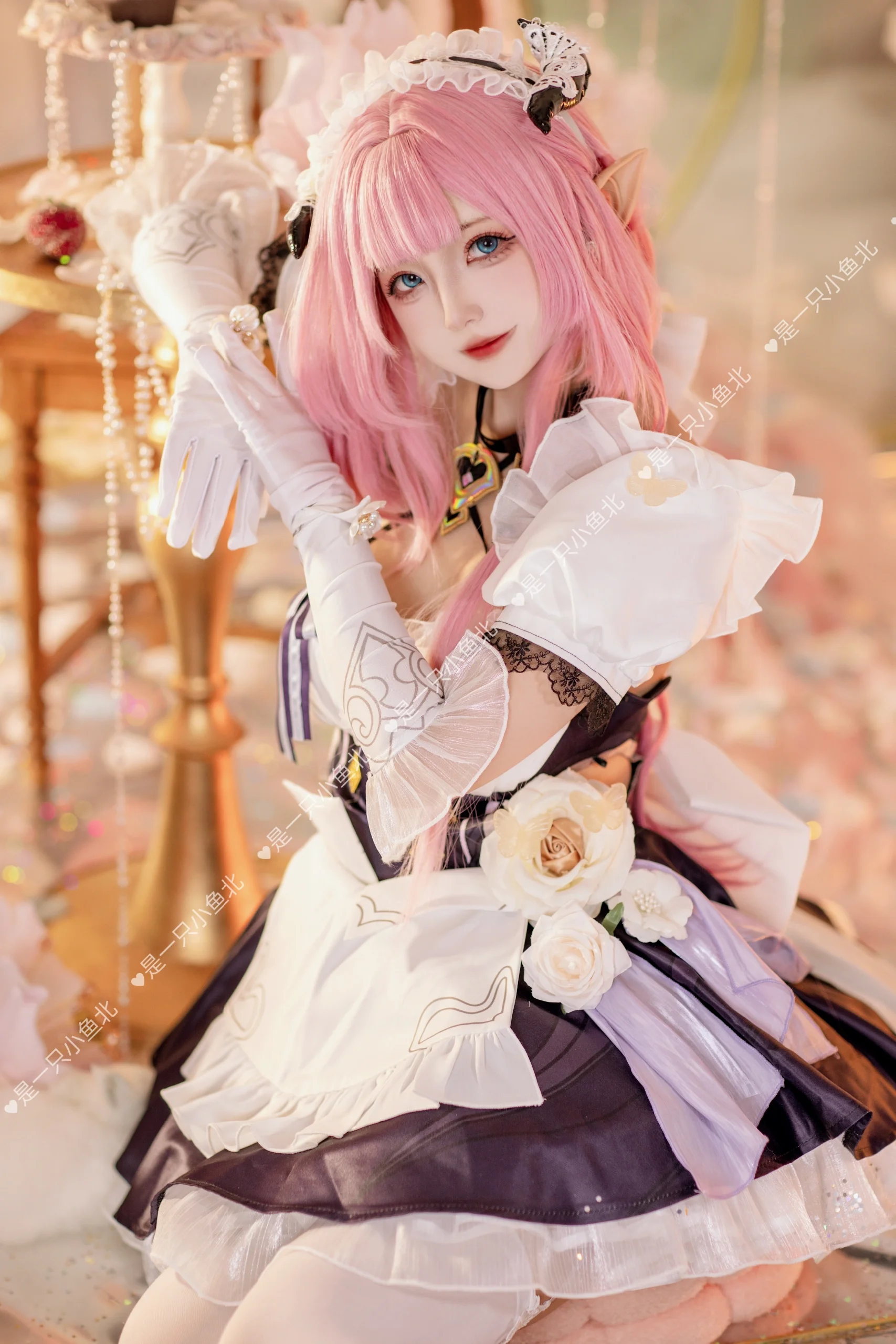 梦幻粉色系少女的甜美瞬间