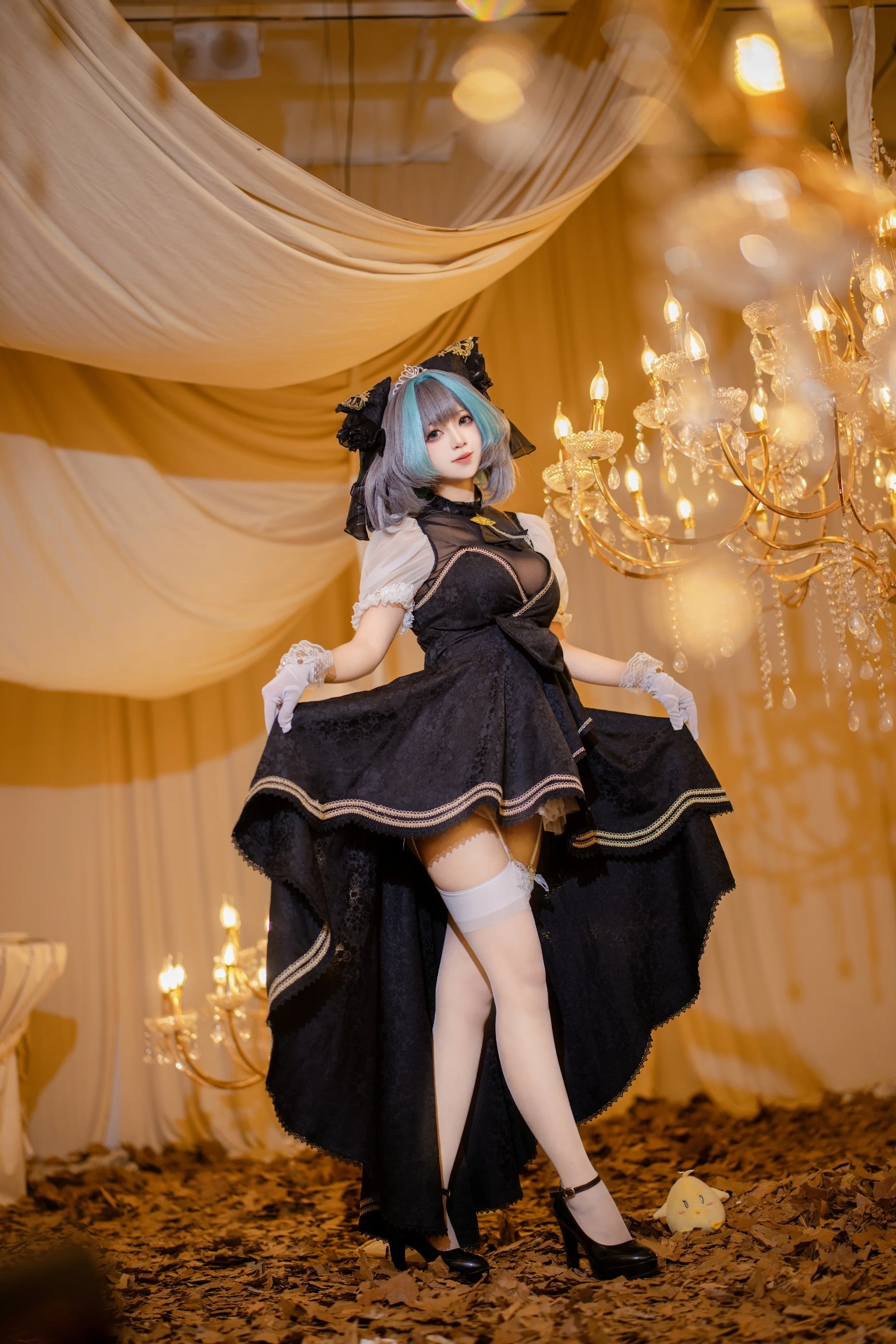 【柴郡cos】碧藍航線音樂會禮服，暖調枝形吊燈下的優雅定格