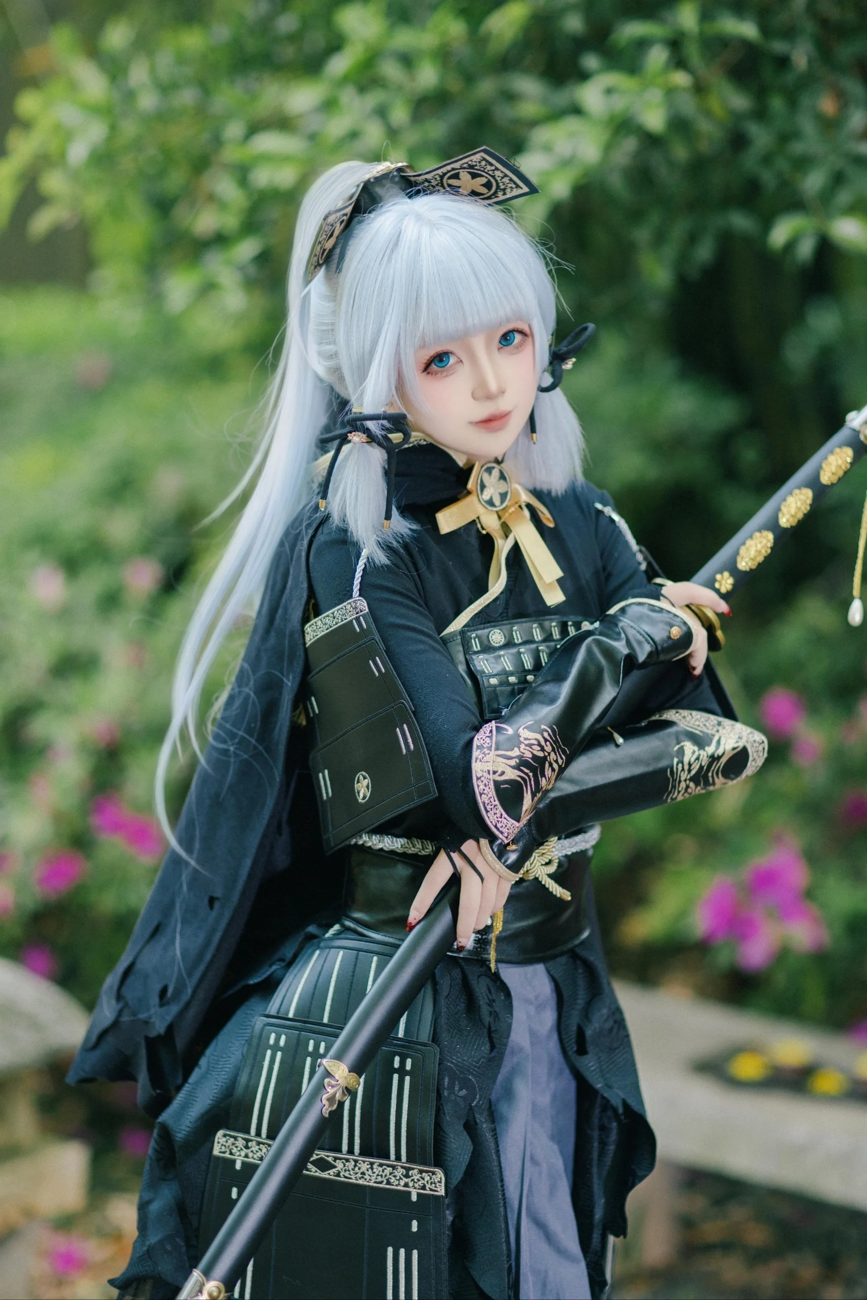 【神里绫华cos】深渊中的冰冷华容，在昆明庭院中破茧而生