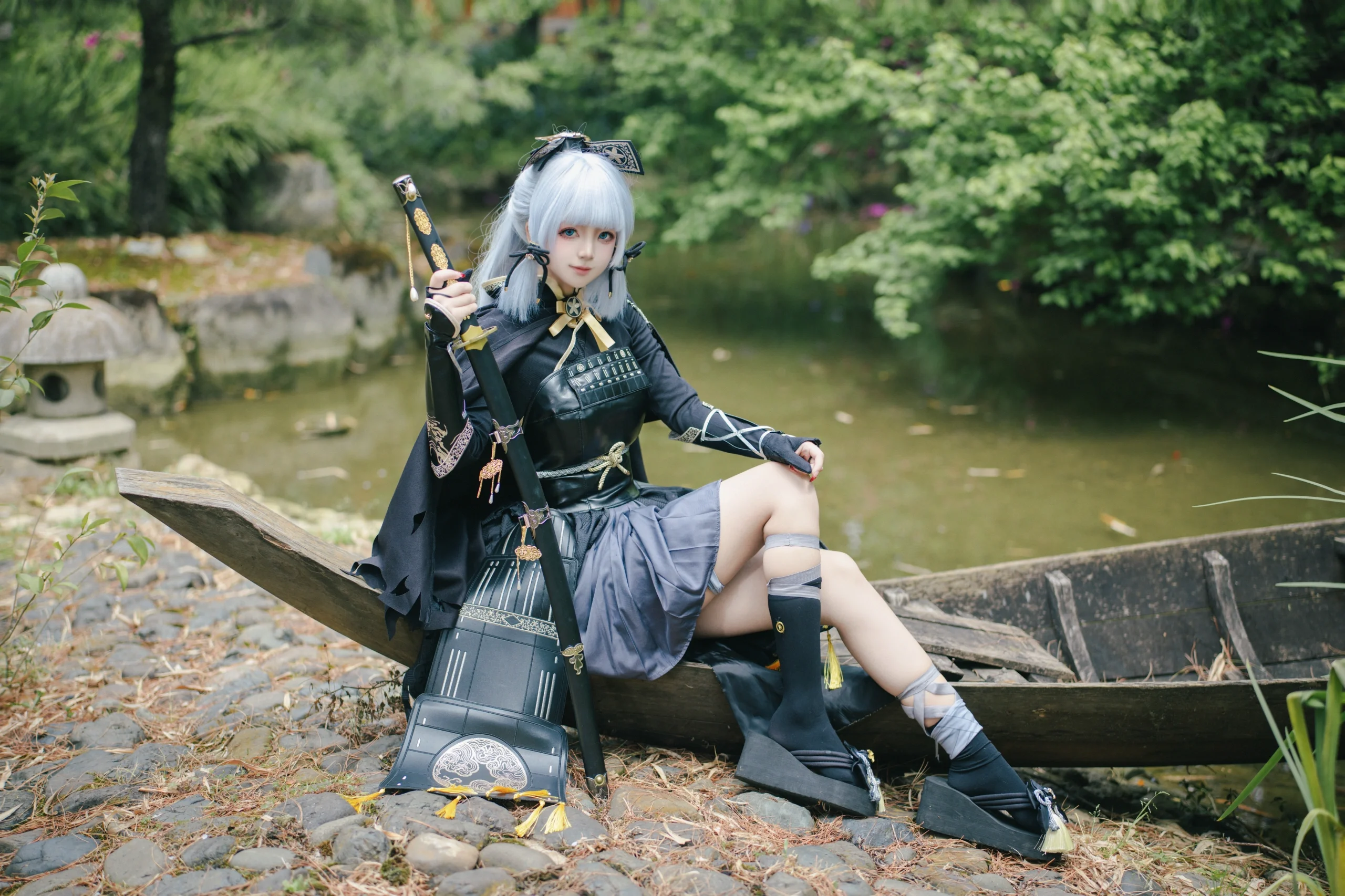 【神里绫华cos】深渊中的冰冷华容，在昆明庭院中破茧而生 - 第 4 张