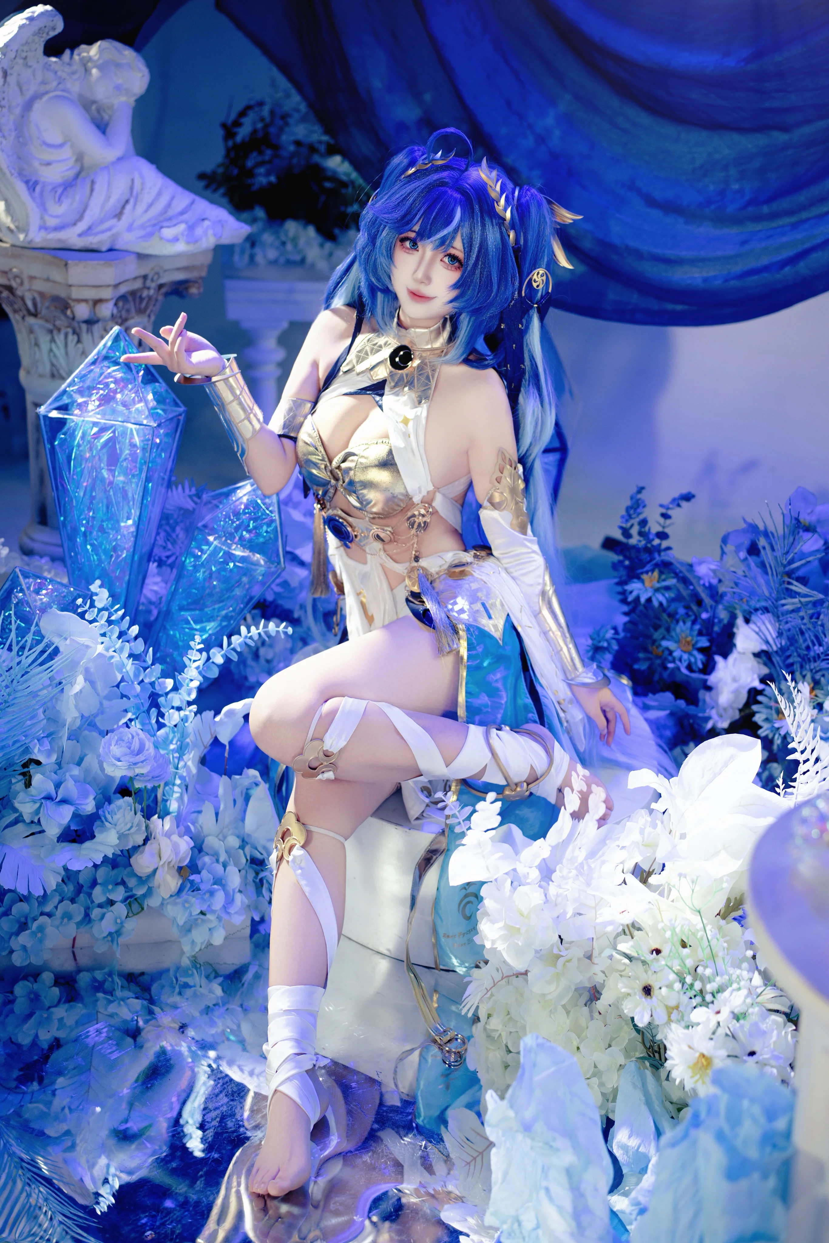 【ユノ コスプレ】鳴潮に流れる静謐なブルートーンの時間