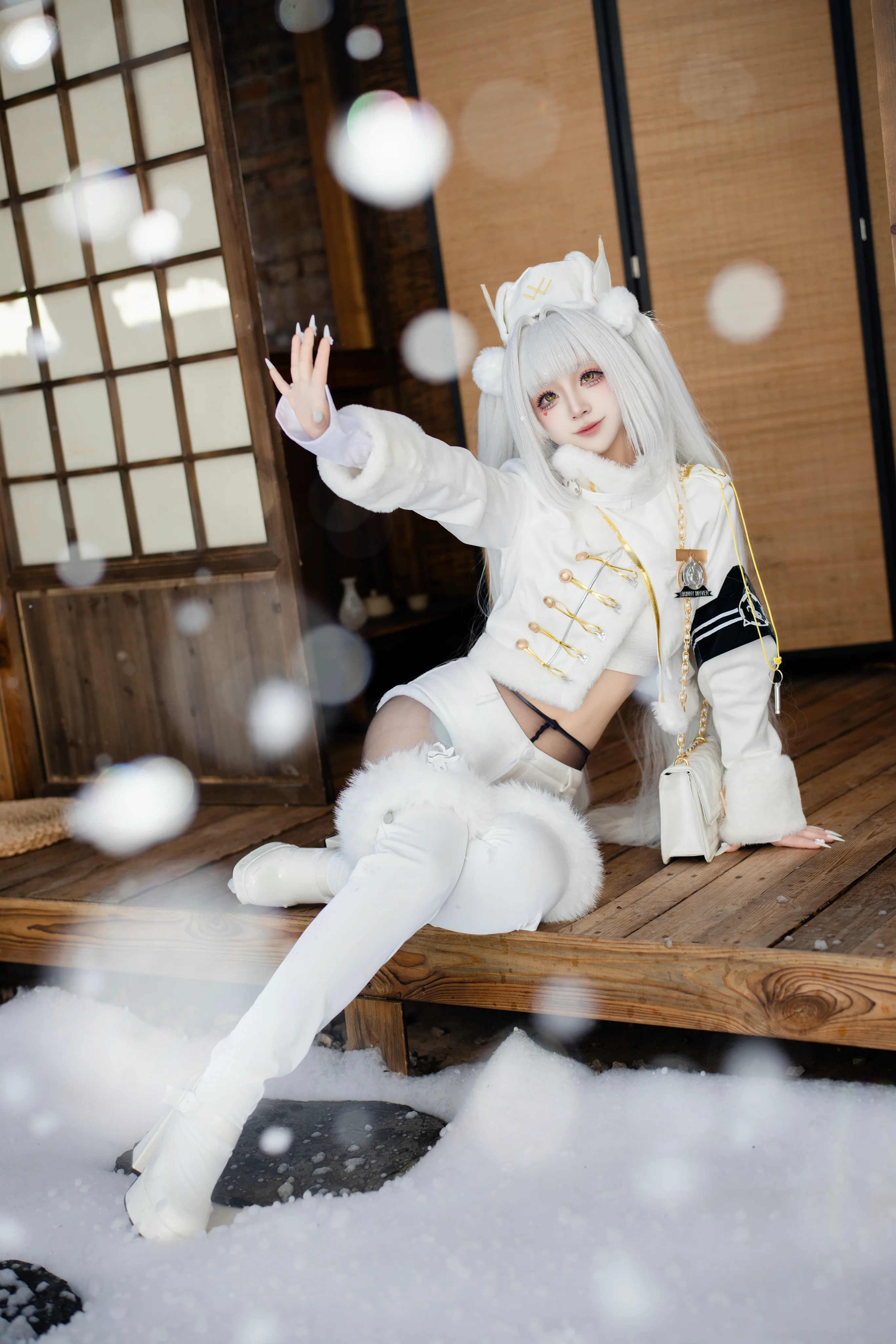 【布兰儿cos】在白兔幸运列车上邂逅冬日的温柔 - 第2张