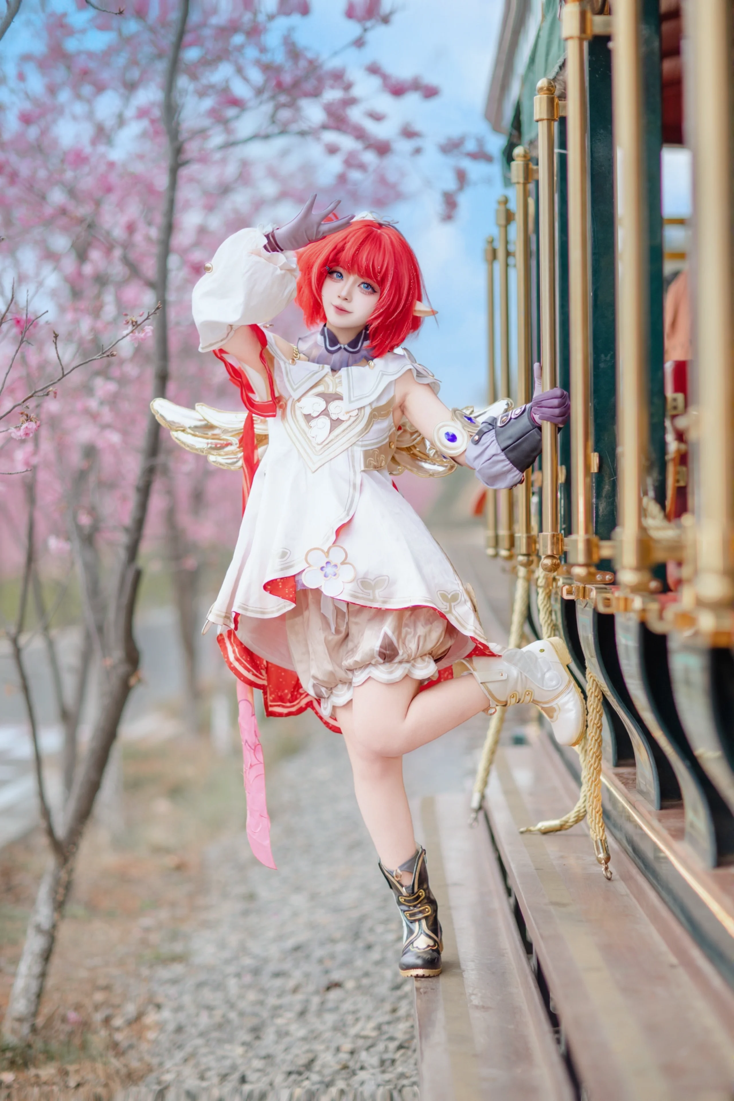 [Tighnari cosplay] Fenglongwan Cherry Blossom Little Train, a Real-Life Version Platform of Honkai: Star Rail - Image 4