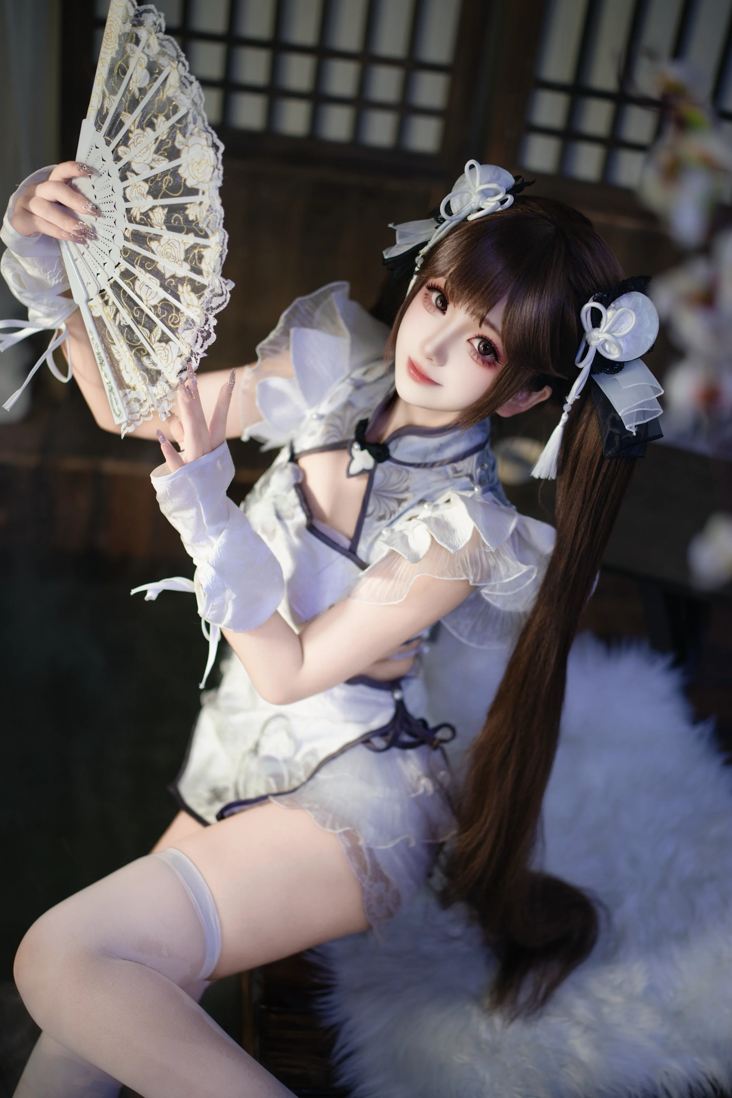 【殷紫萍cos】在永劫无间的月影下，还原玉髓冰心的清冷意境 - 第1张