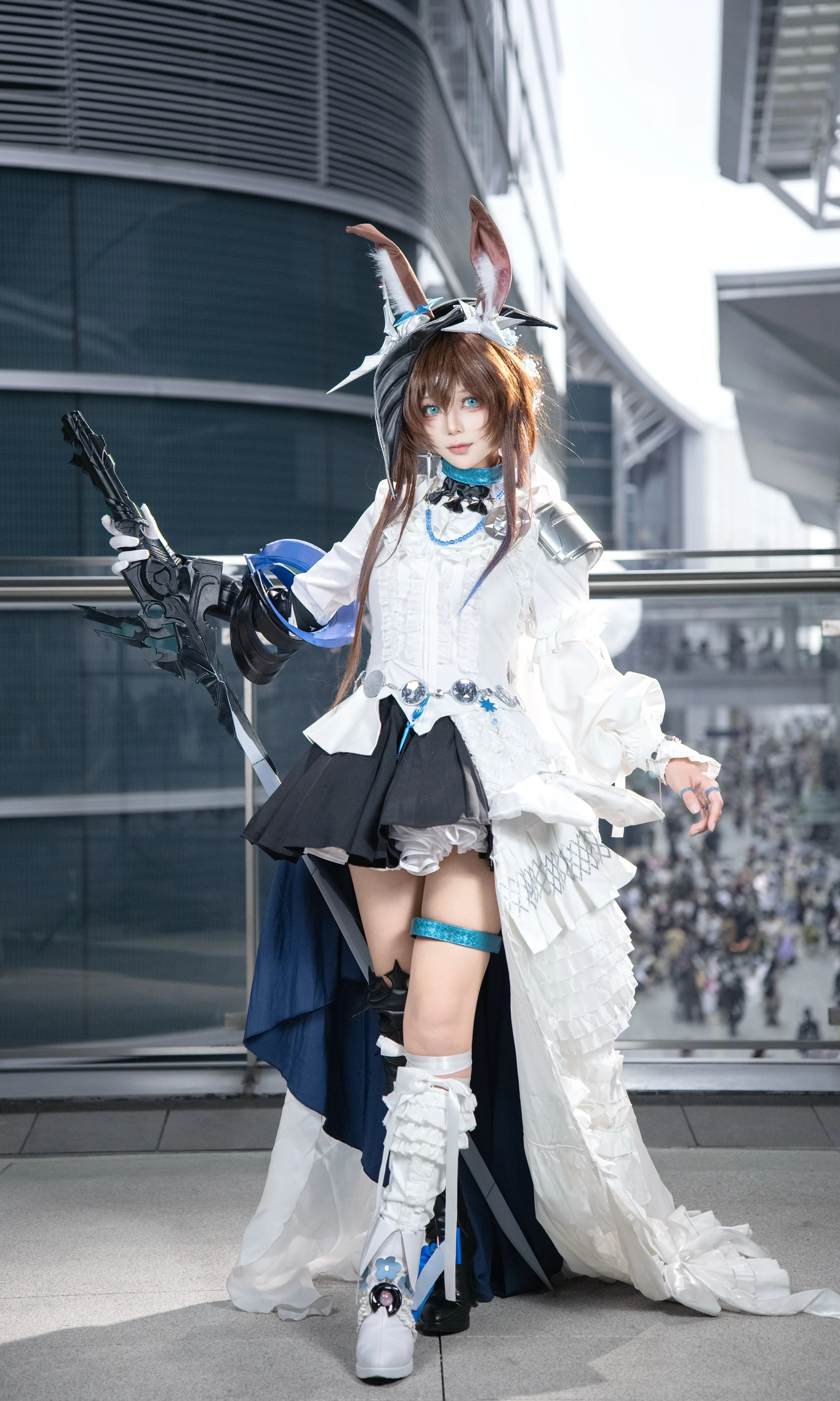 [Amiya cosplay] Arknights' Rhodes Island Commander, CP32 Hangzhou Live - Image 1