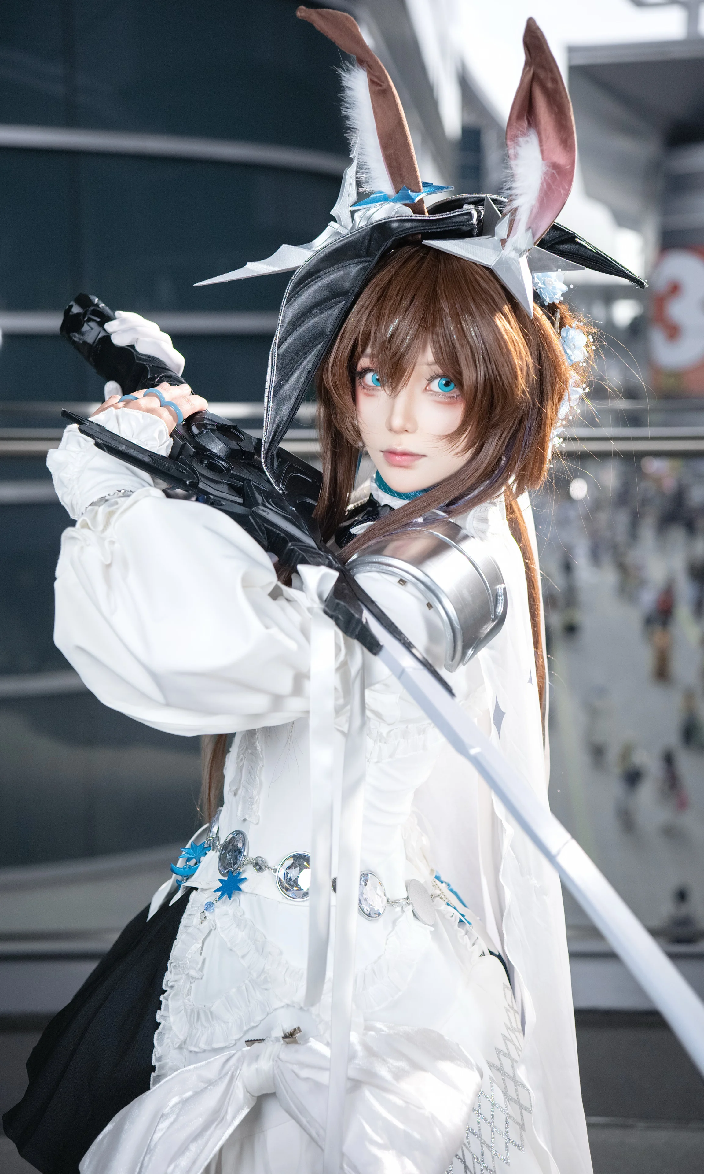 [Amiya cosplay] Arknights' Rhodes Island Commander, CP32 Hangzhou Live - Image 3
