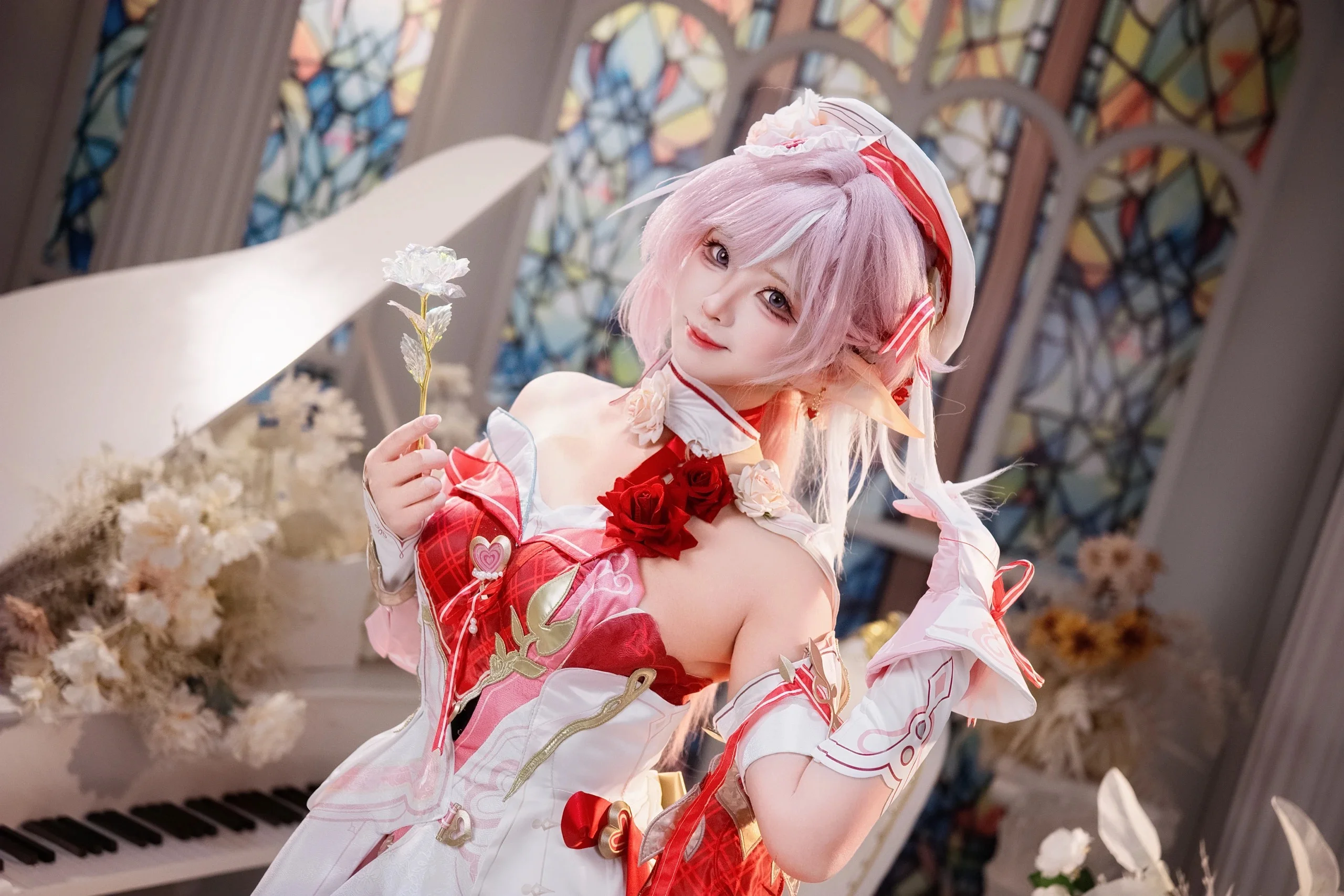 【爱莉希雅cos】崩坏3里的粉色妖精与彩绘玻璃窗 - 第 2 张