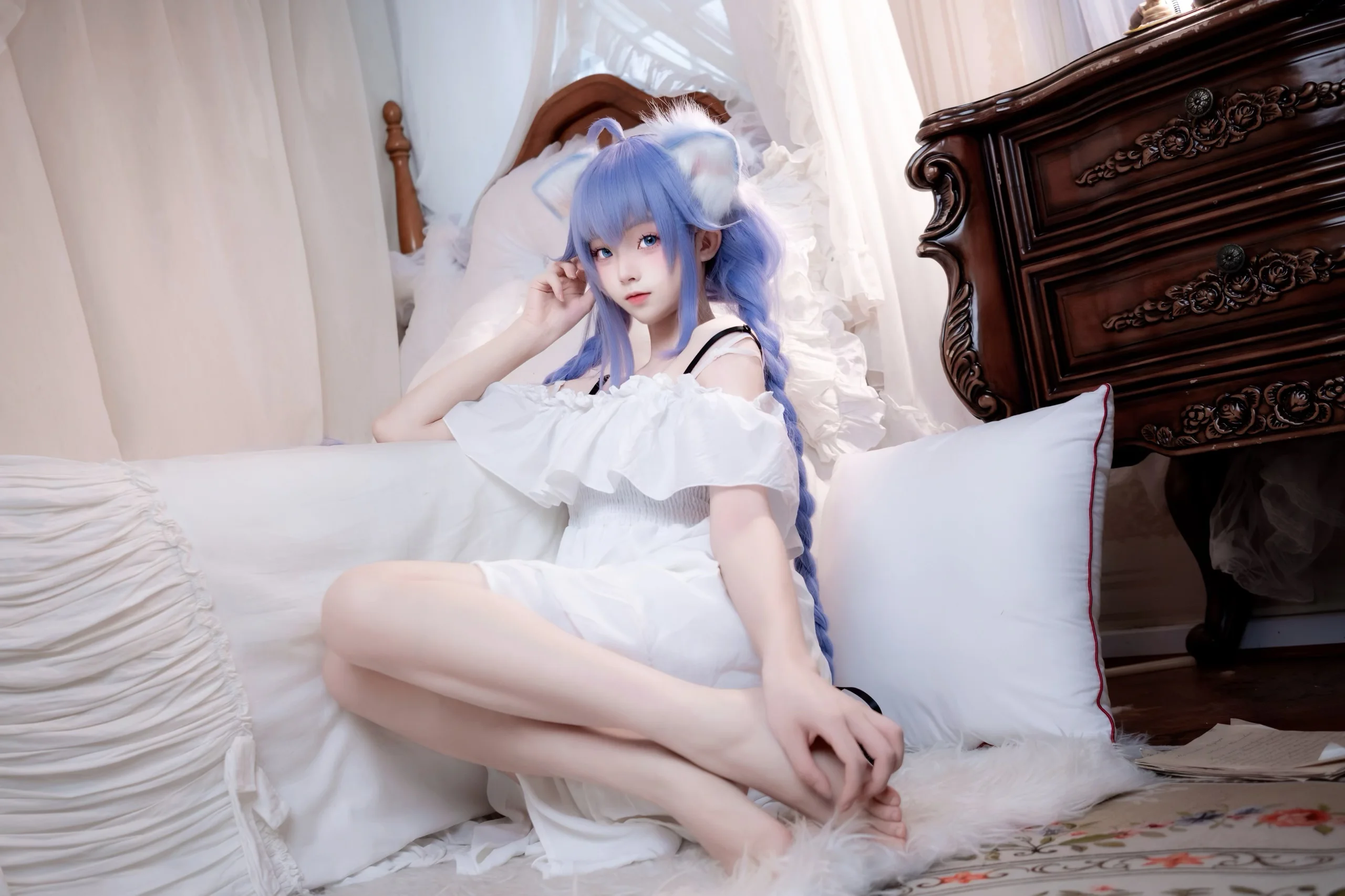 【洛琪希cos】无职转生中的蓝发魔导士，静享午后时光 - 第 3 张