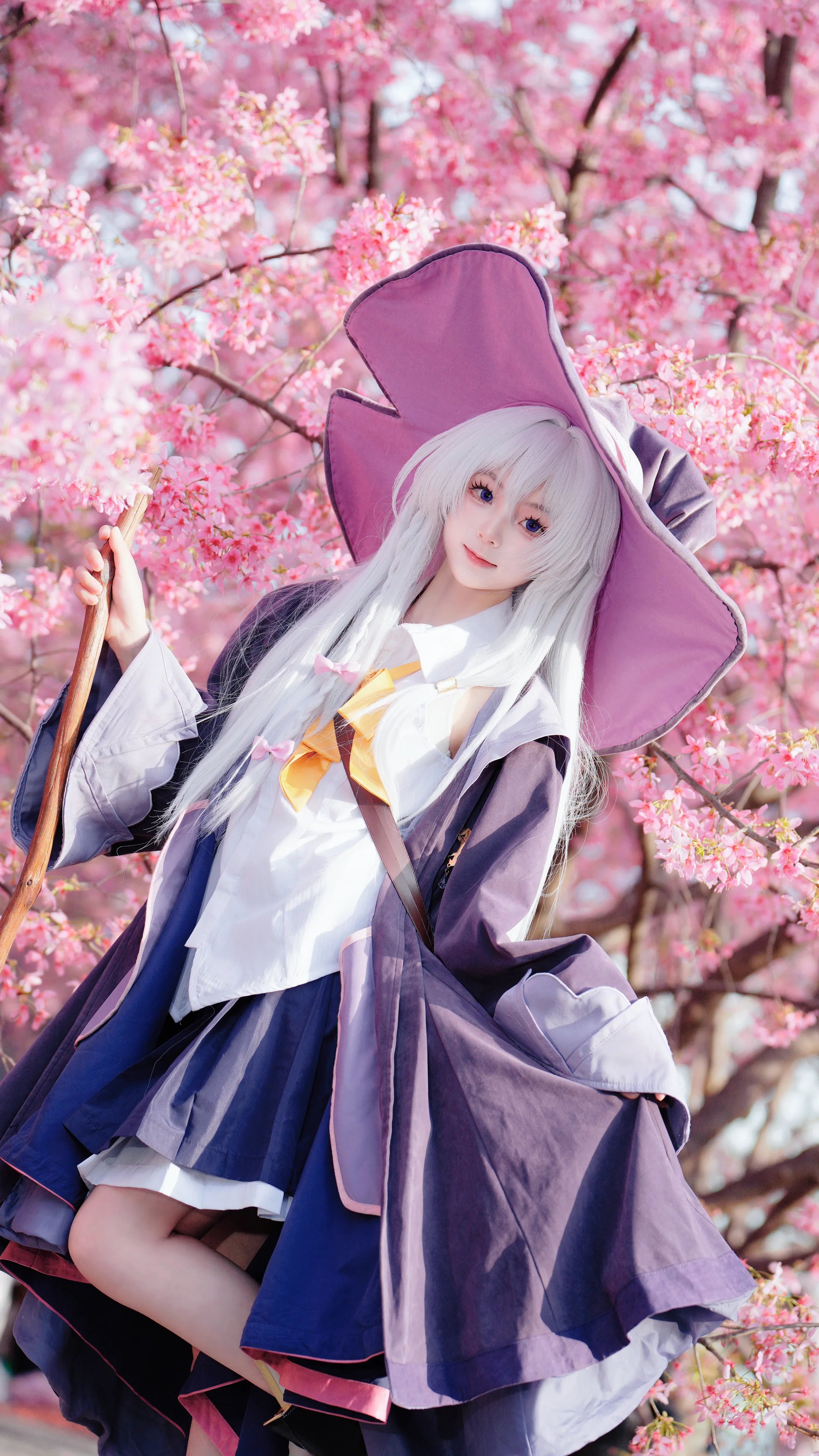 【伊蕾娜cos】魔女之旅，樱花树下的灰之魔女