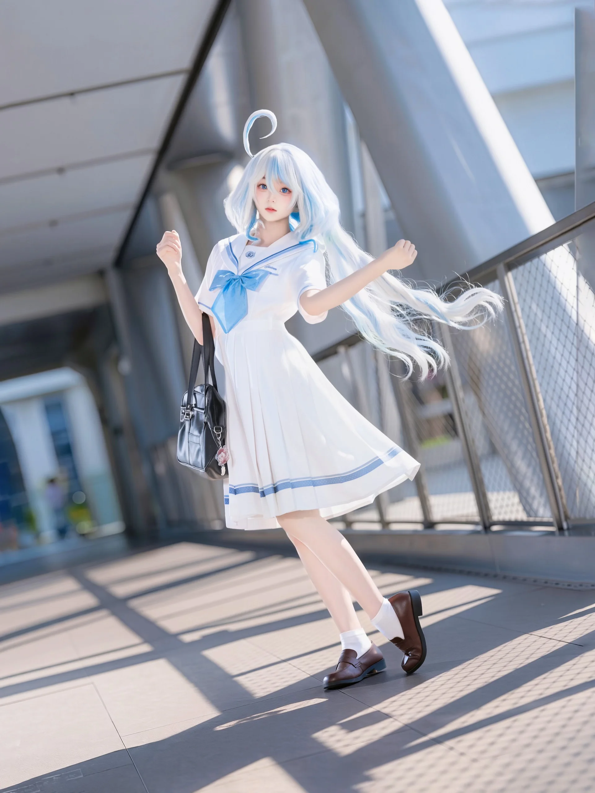 【芙宁娜cos】卸下神明身份，体验一日普通JK的日常 - 第 3 张