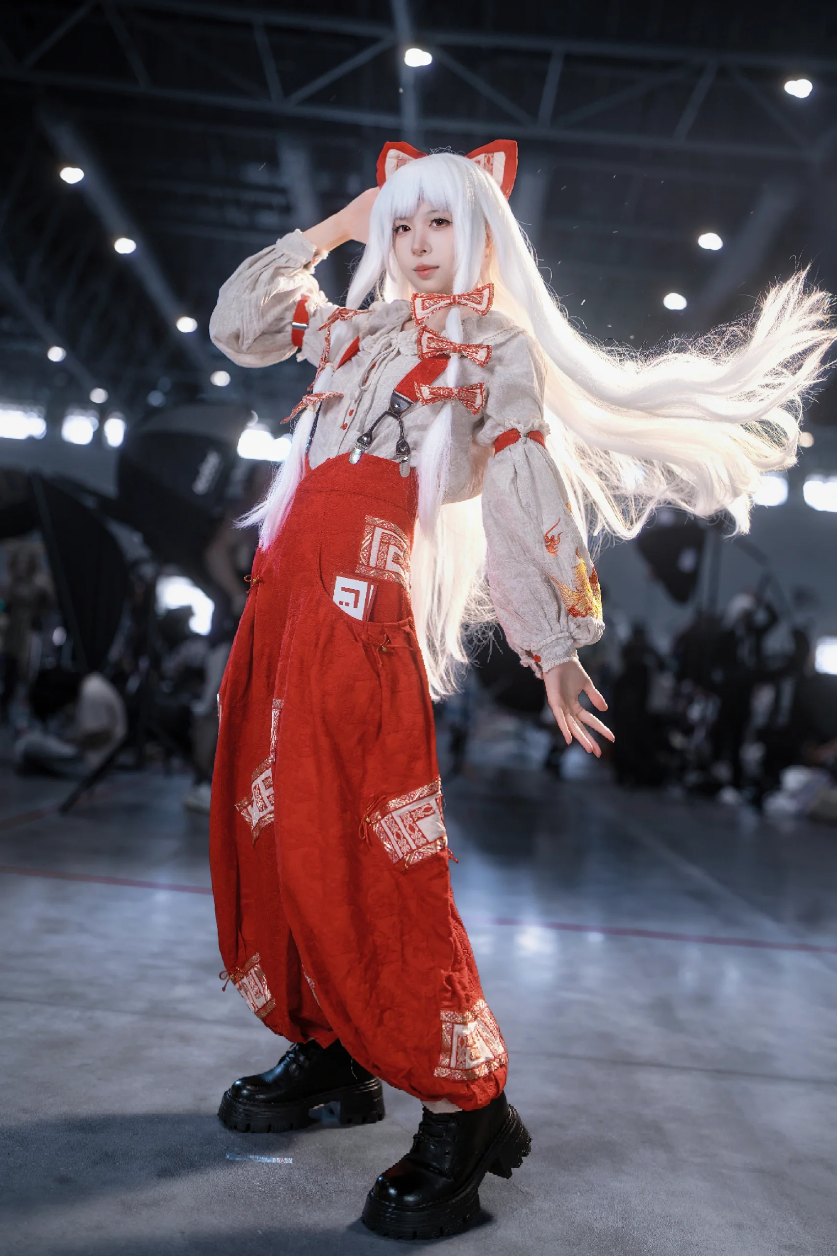 藤原妹红cos：东方Project的不死红烟，ANE现场直出 - 第 2 张