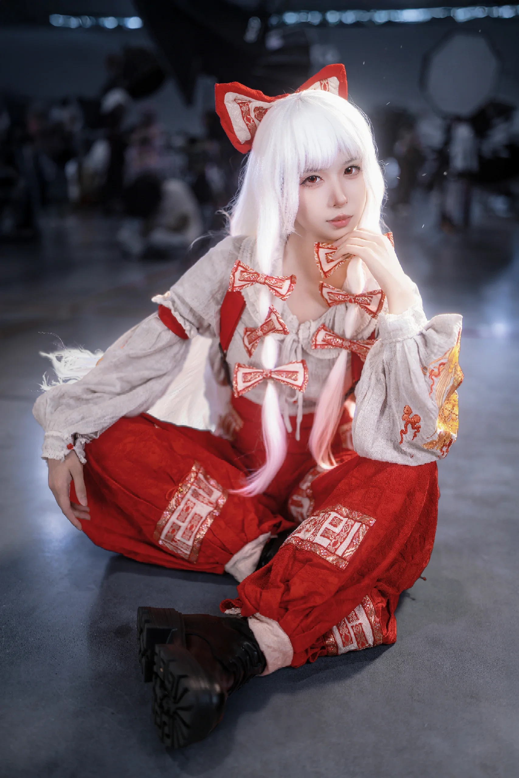 藤原妹红cos：东方Project的不死红烟，ANE现场直出 - 第 4 张