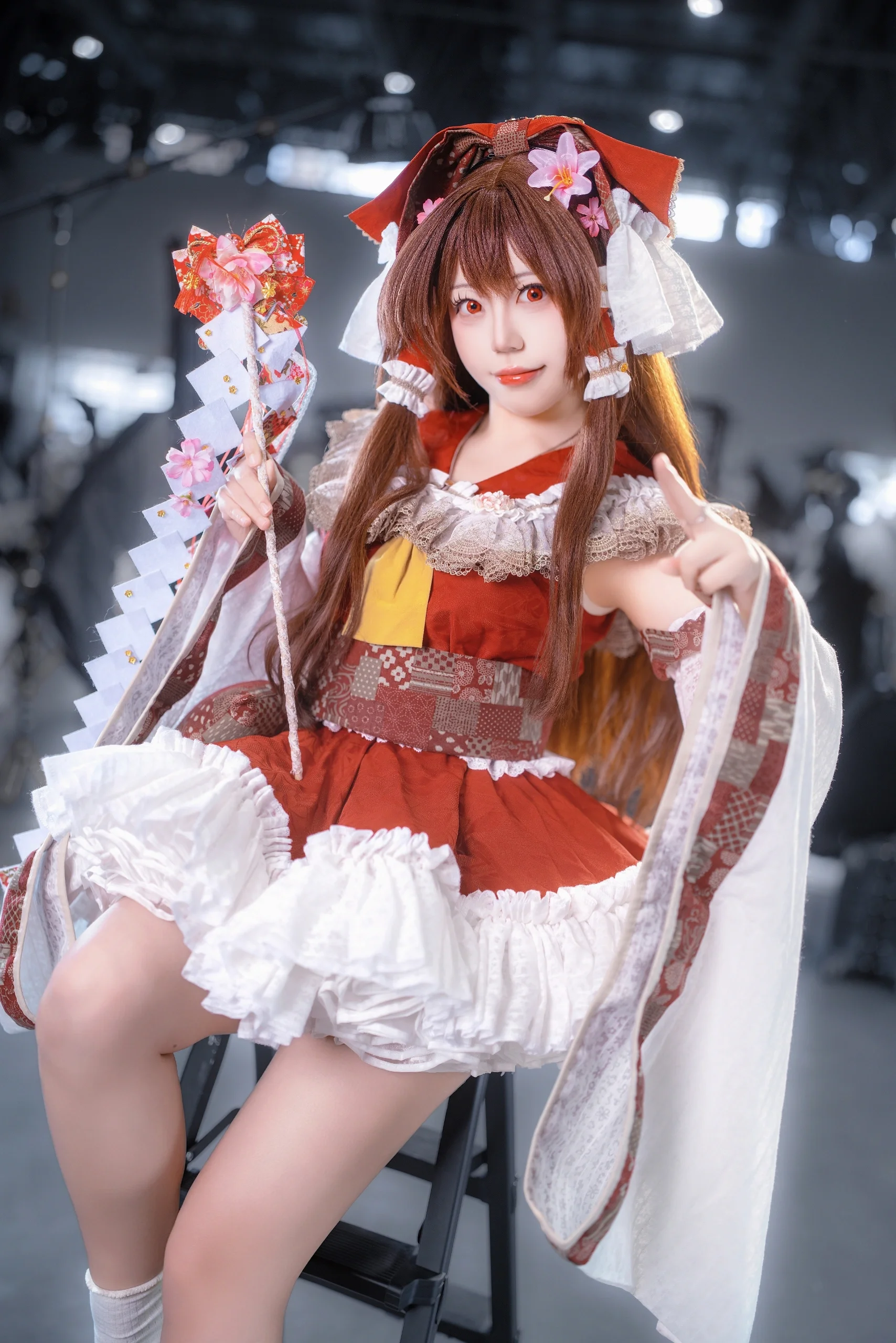 【博丽灵梦cos】红白巫女参上，御币一甩财运来 - 第 4 张