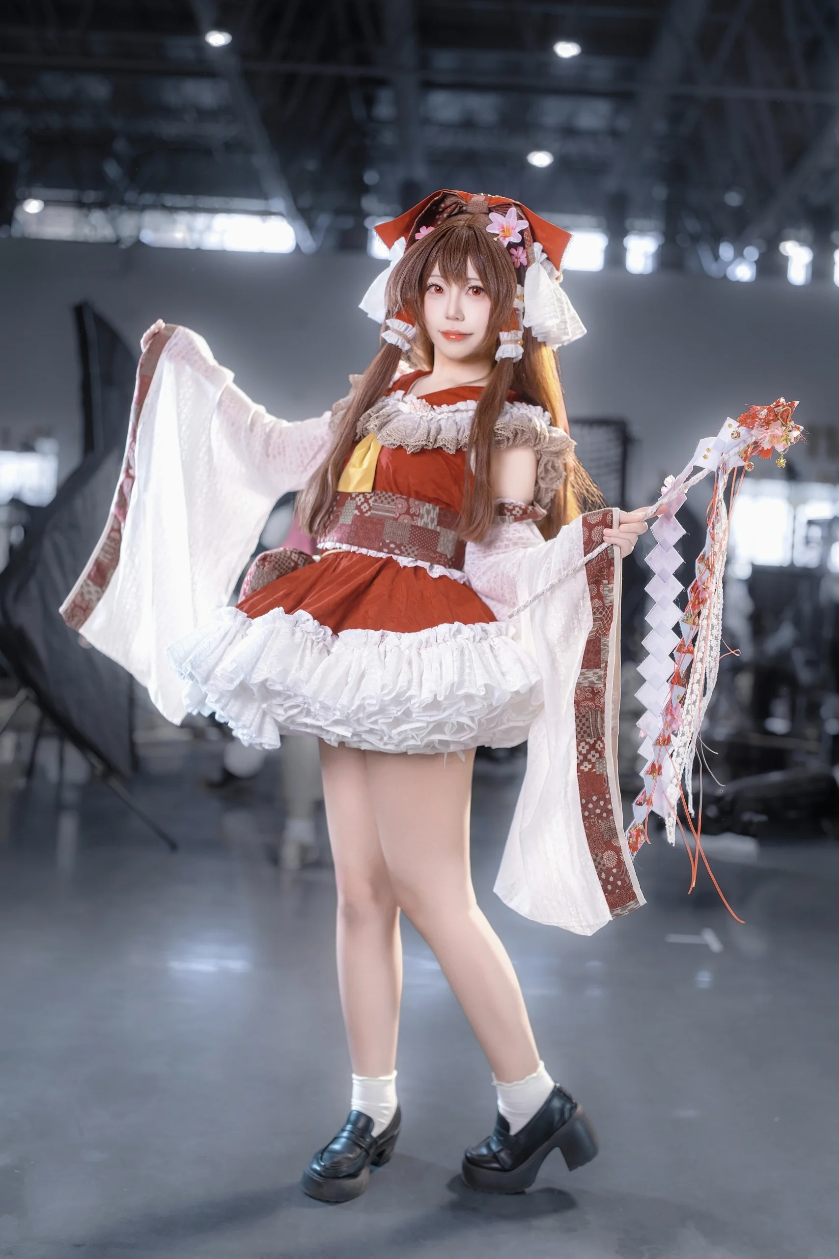 【博丽灵梦cos】红白巫女参上，御币一甩财运来 - 第 5 张