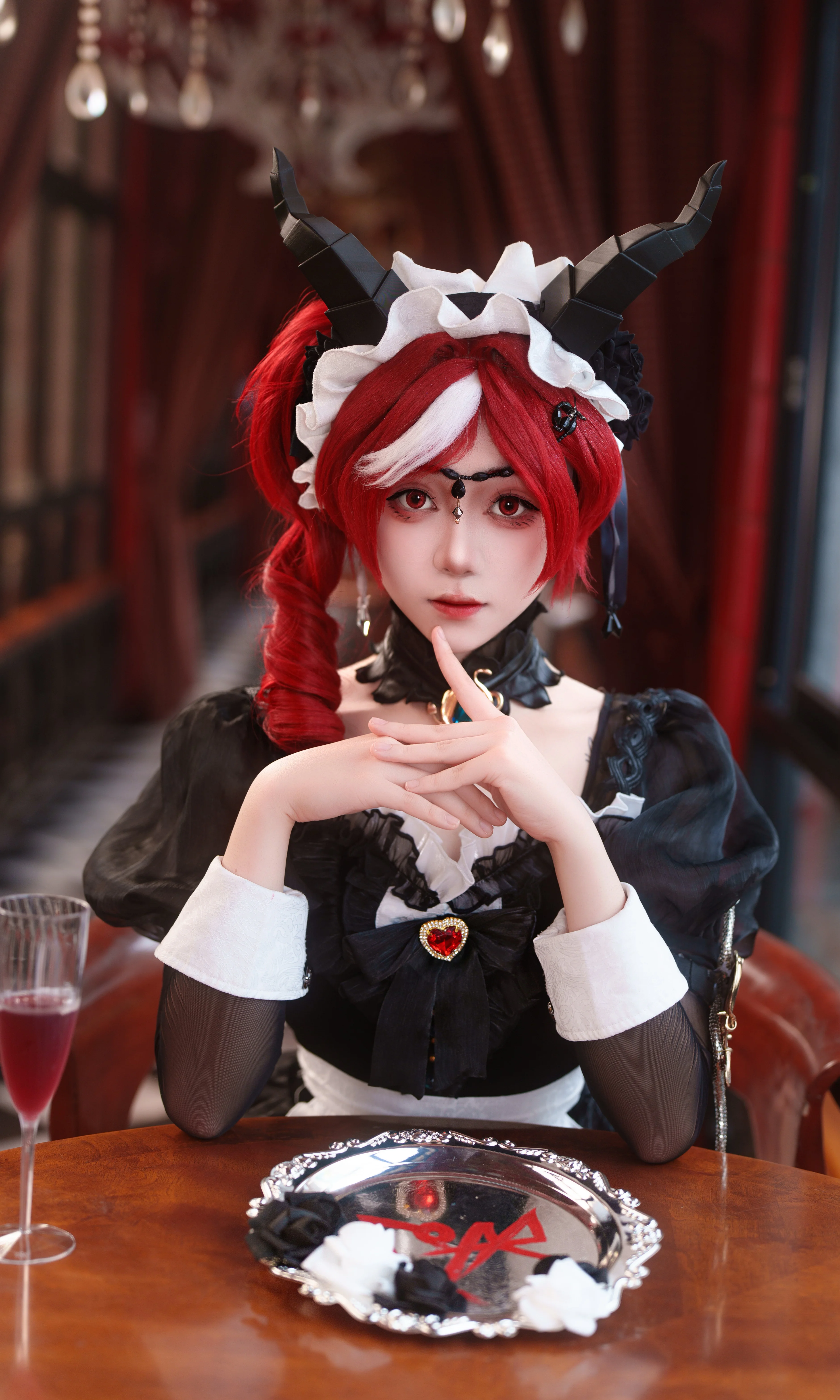 【第五人格祭司绯cos】哥特女仆装场景记录 - 第 3 张