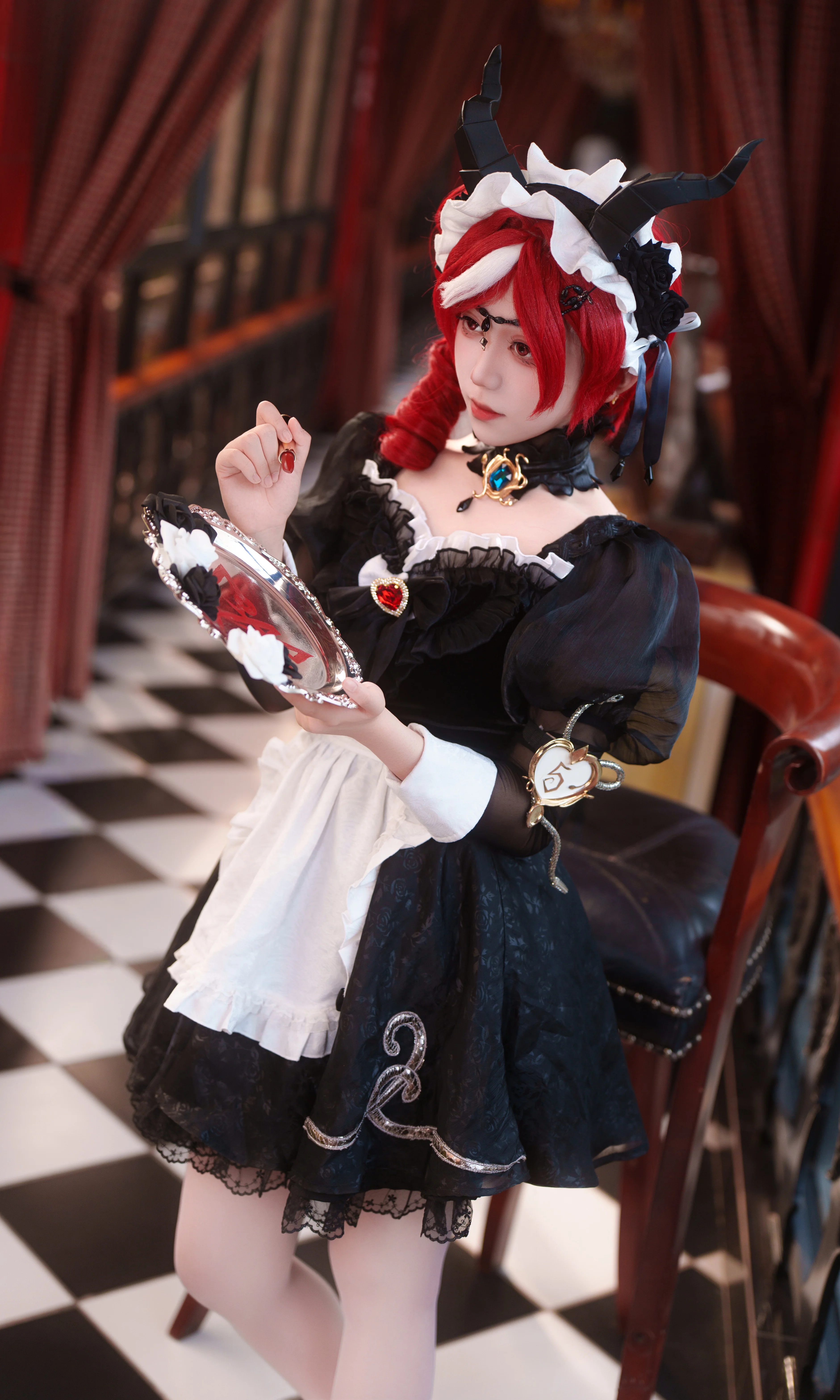 【第五人格祭司绯cos】哥特女仆装场景记录 - 第 4 张