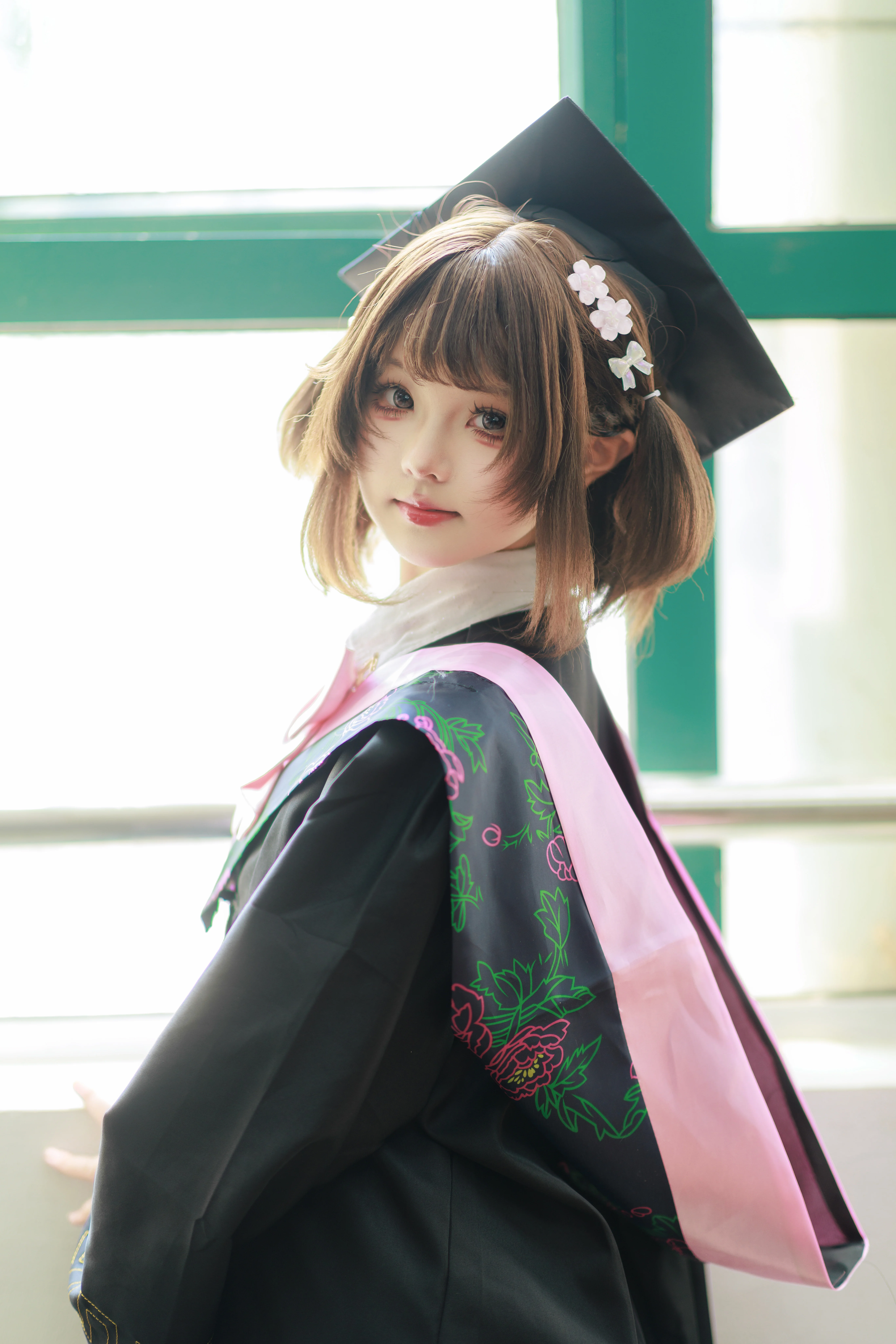 毕业季里这套萌系学士服真的太戳我了 - 第 3 张
