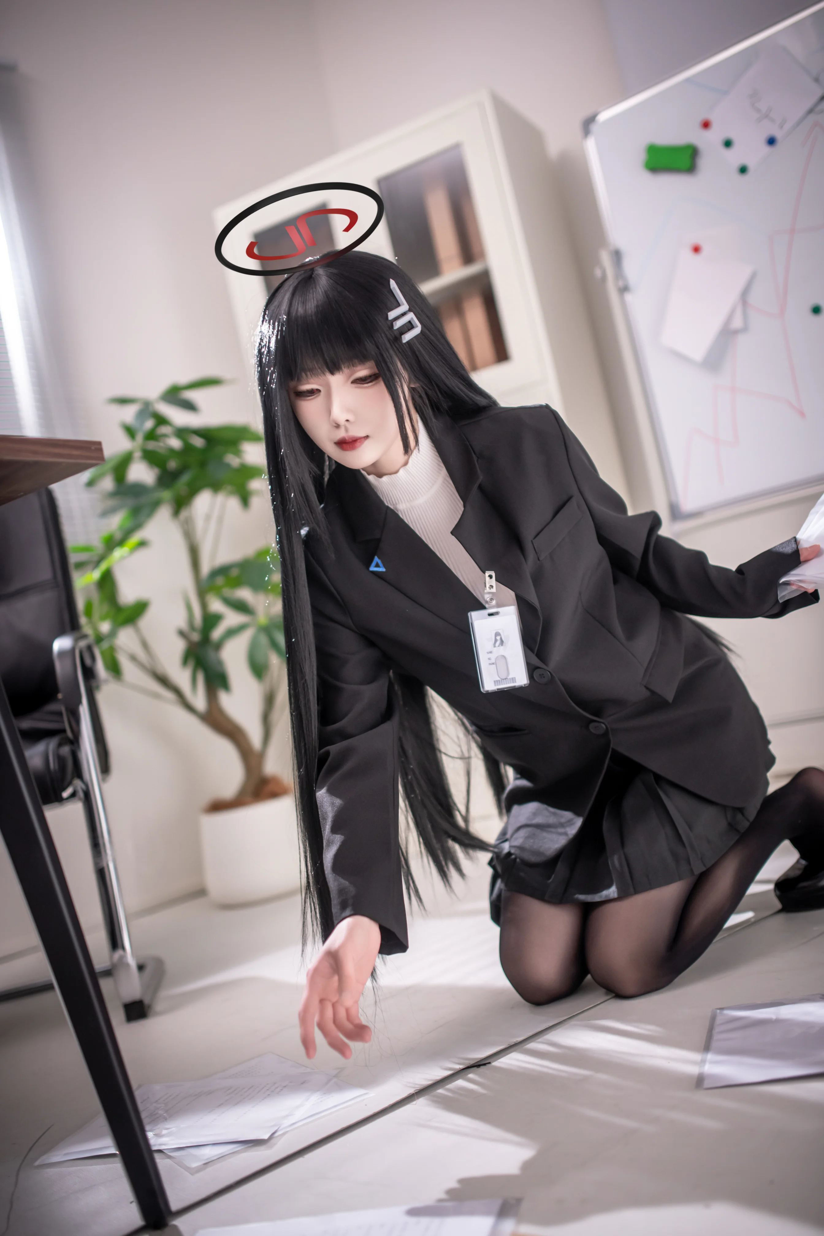 【调月莉音cos】蔚蓝档案的办公室OL日常 - 第 5 张