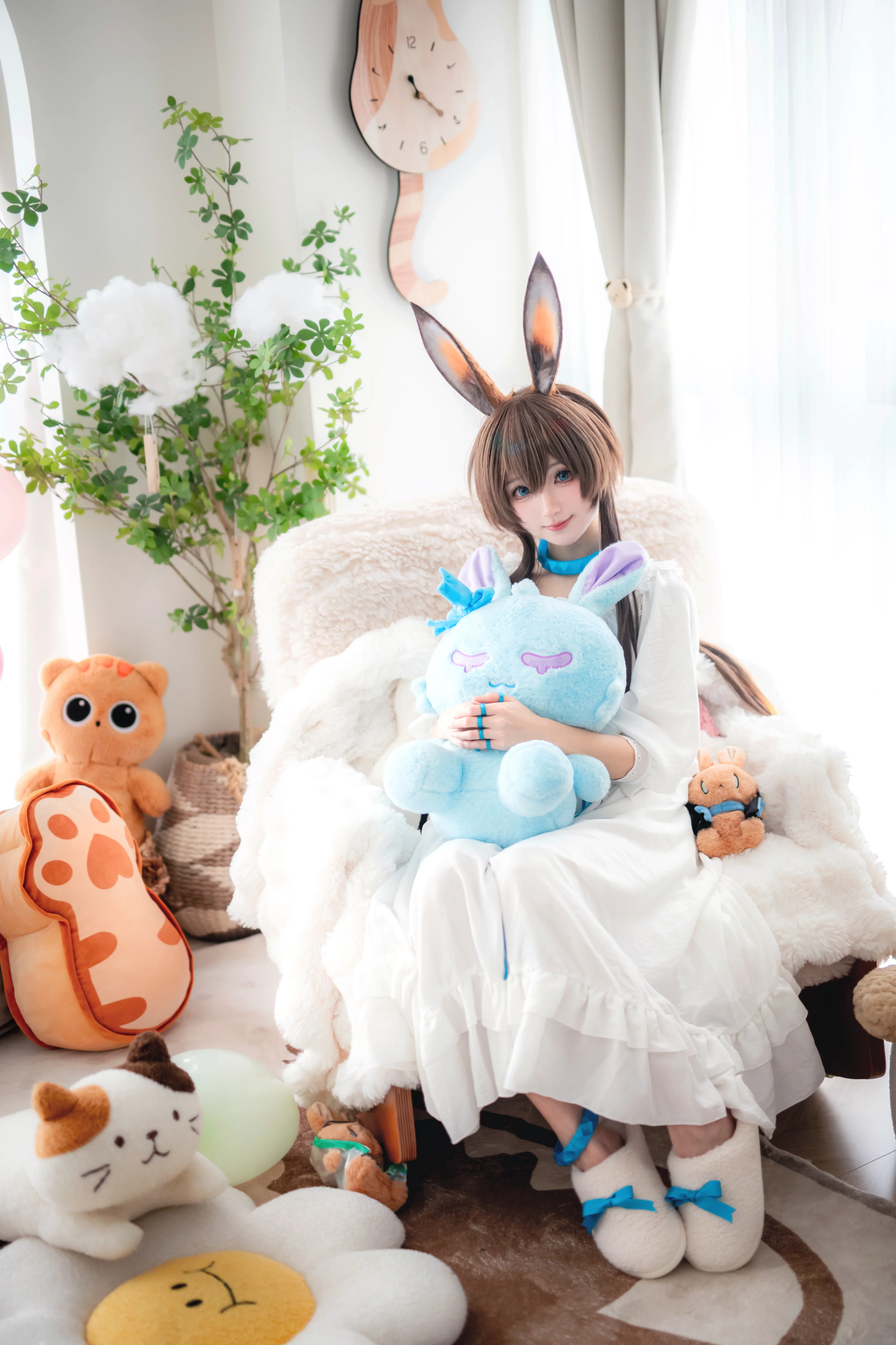 【アーミヤ コスプレ】ロドスアイランドCEOの暖かく穏やかなパジャマパーティータイム - 1 枚目