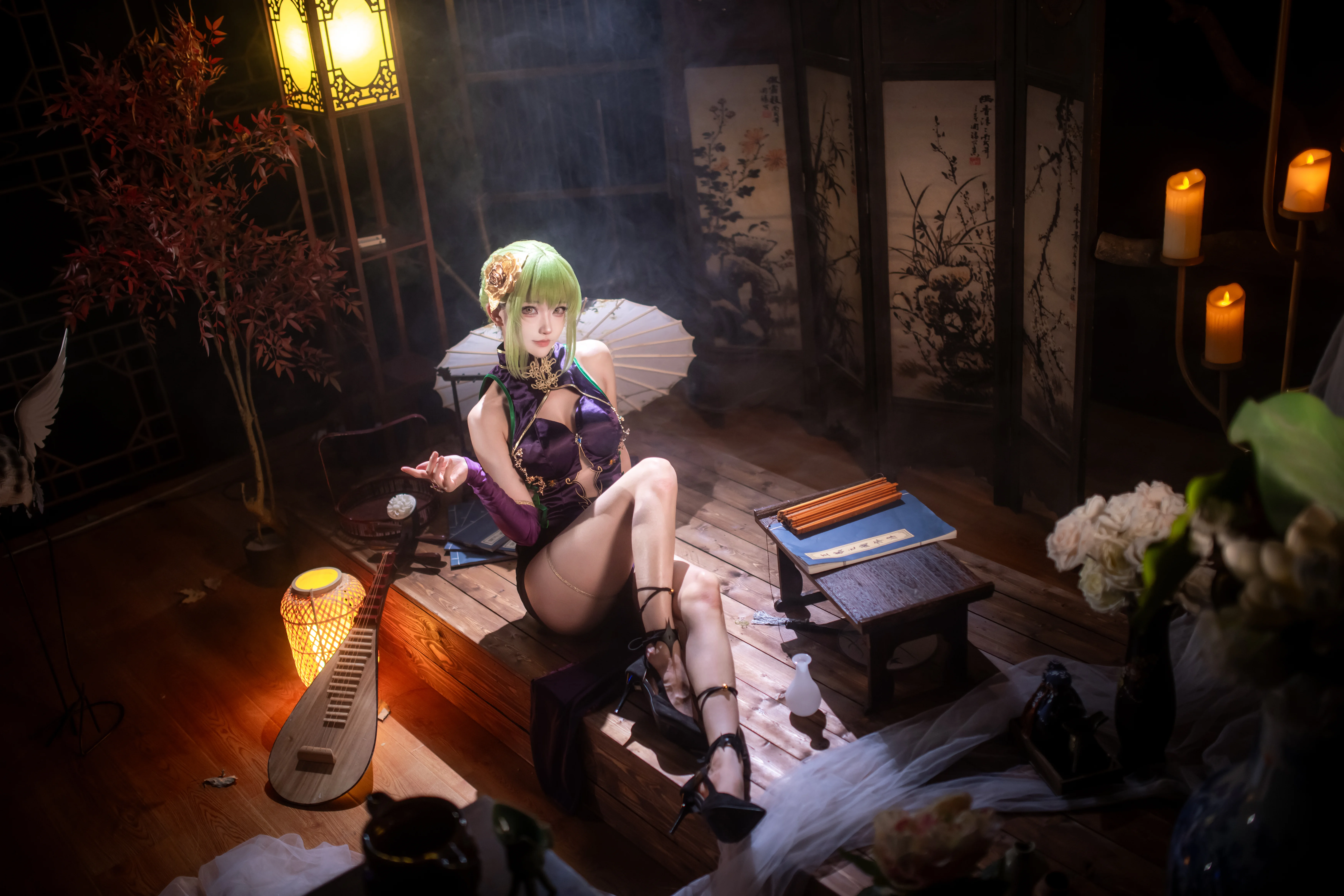 [C.C. cosplay] Code Geass: Lelouch of the Rebellion—The Witch Temperament Under a Purple Qipao - Image 6