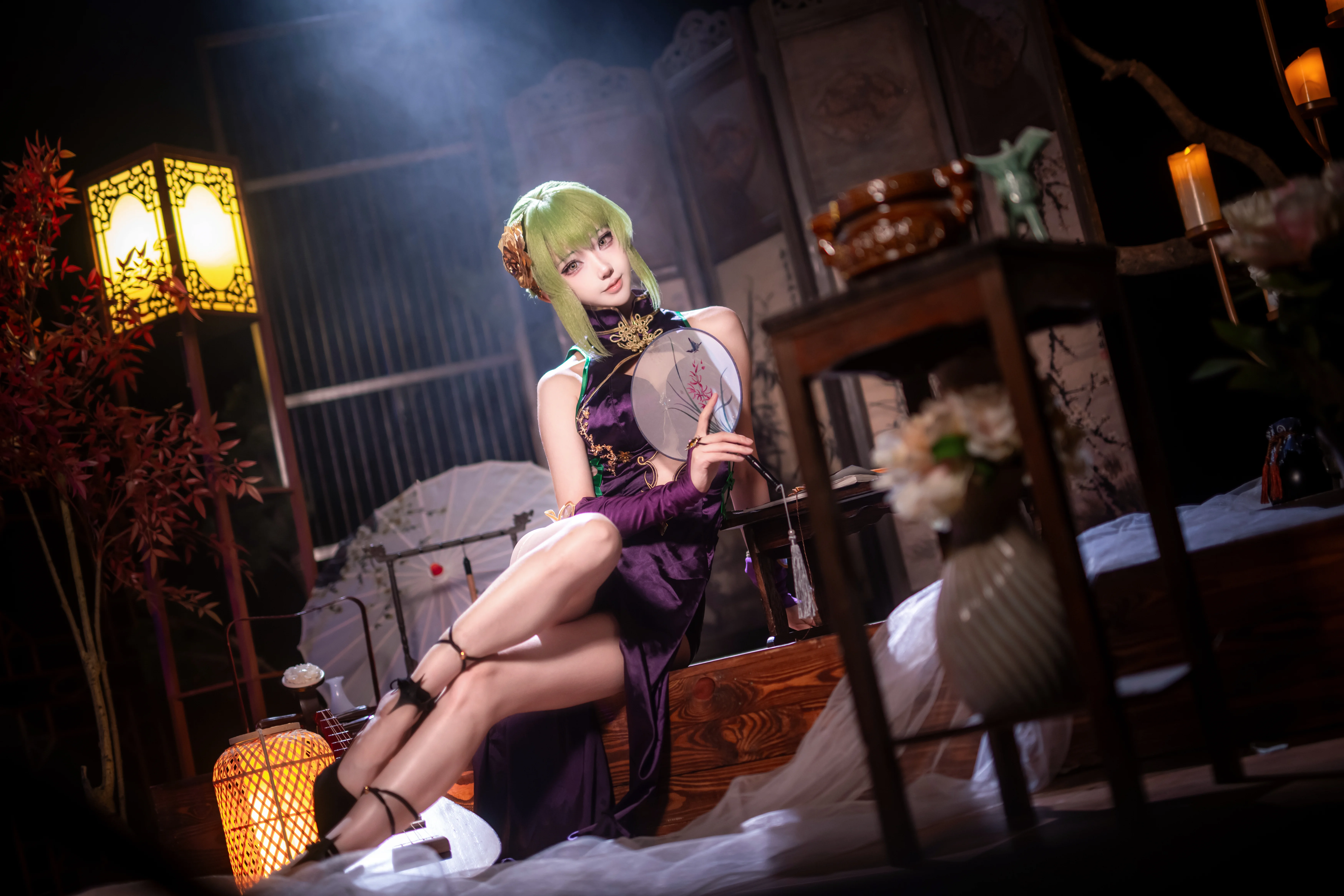 [C.C. cosplay] Code Geass: Lelouch of the Rebellion—The Witch Temperament Under a Purple Qipao - Image 7