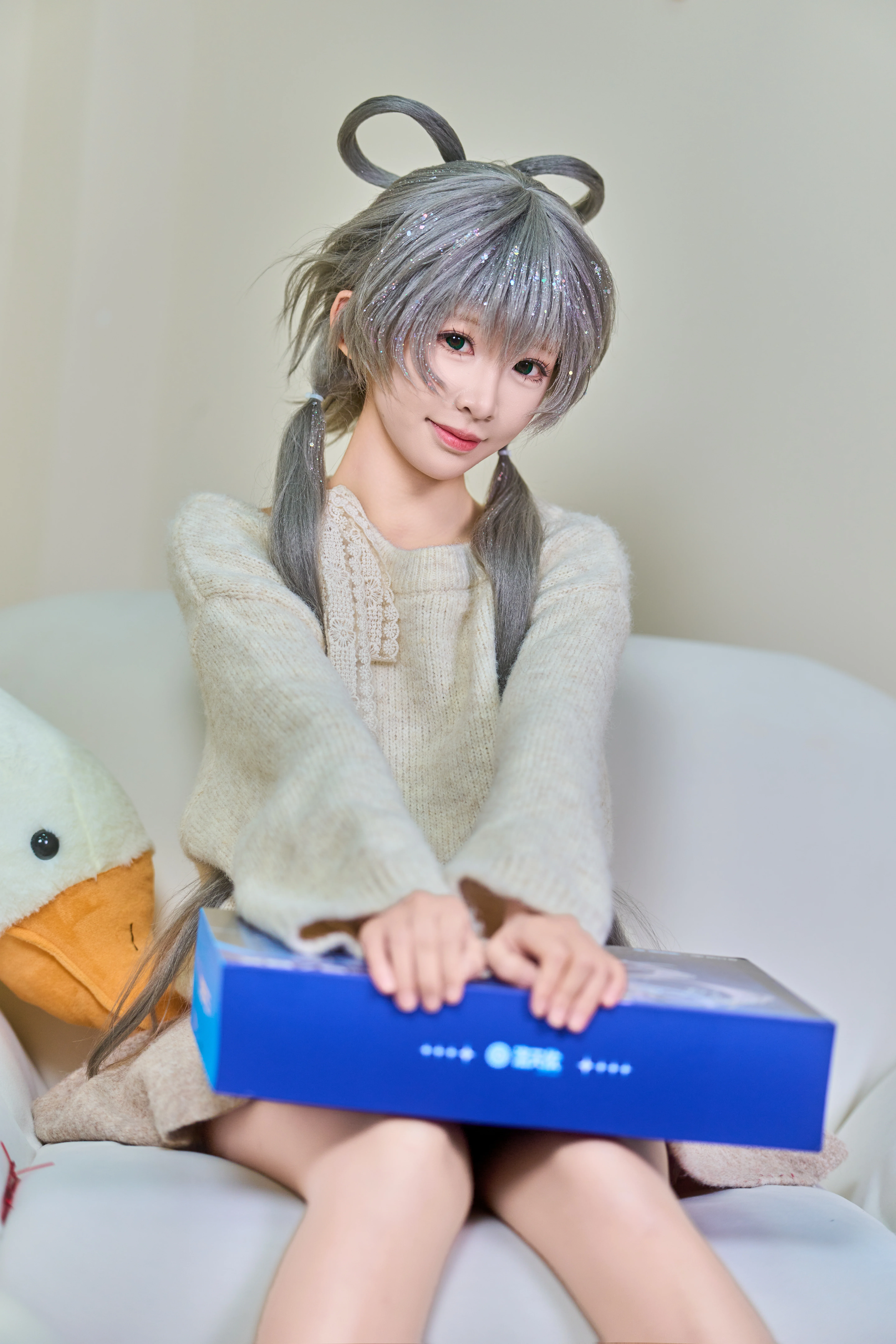 【洛天依 コスプレ】青と白が織りなす探索の旅、光と影の中のバーチャルとリアル - 6 枚目