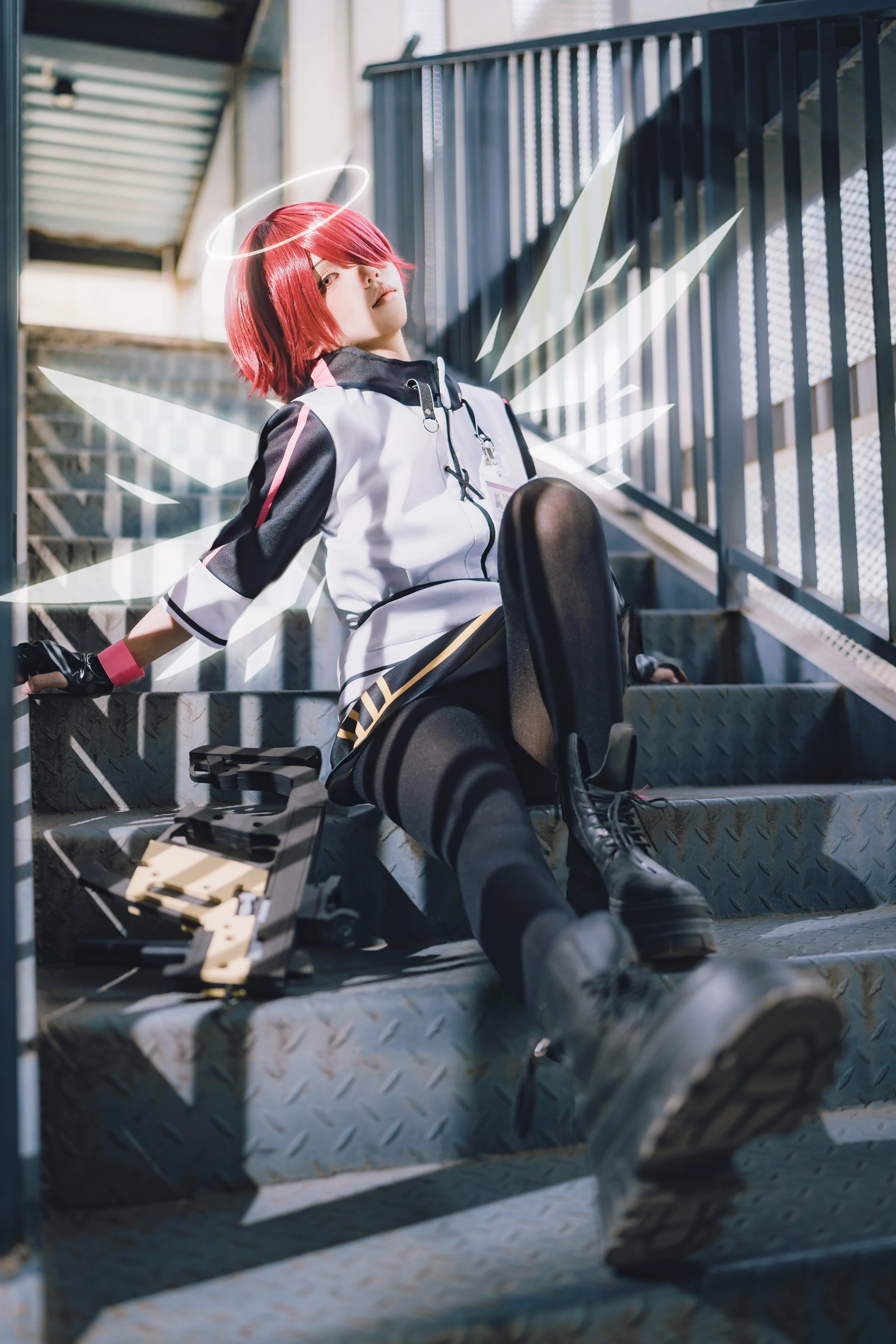 【Arknights Exusiai Cosplay】Red-Haired Angel, the Outdoor Daily Life of a Penguin Logistics Operator - Image 1