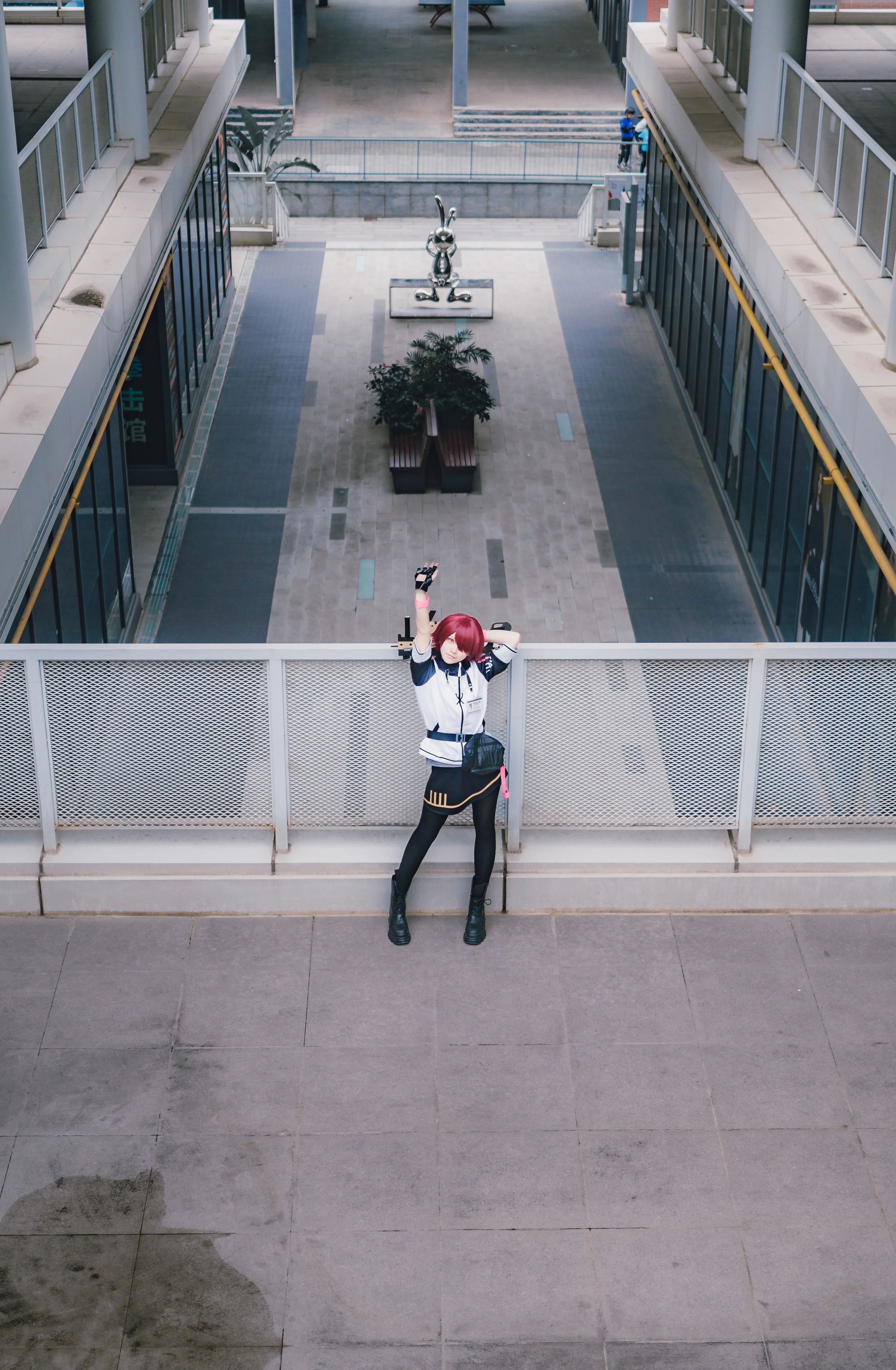 【Arknights Exusiai Cosplay】Red-Haired Angel, the Outdoor Daily Life of a Penguin Logistics Operator - Image 13