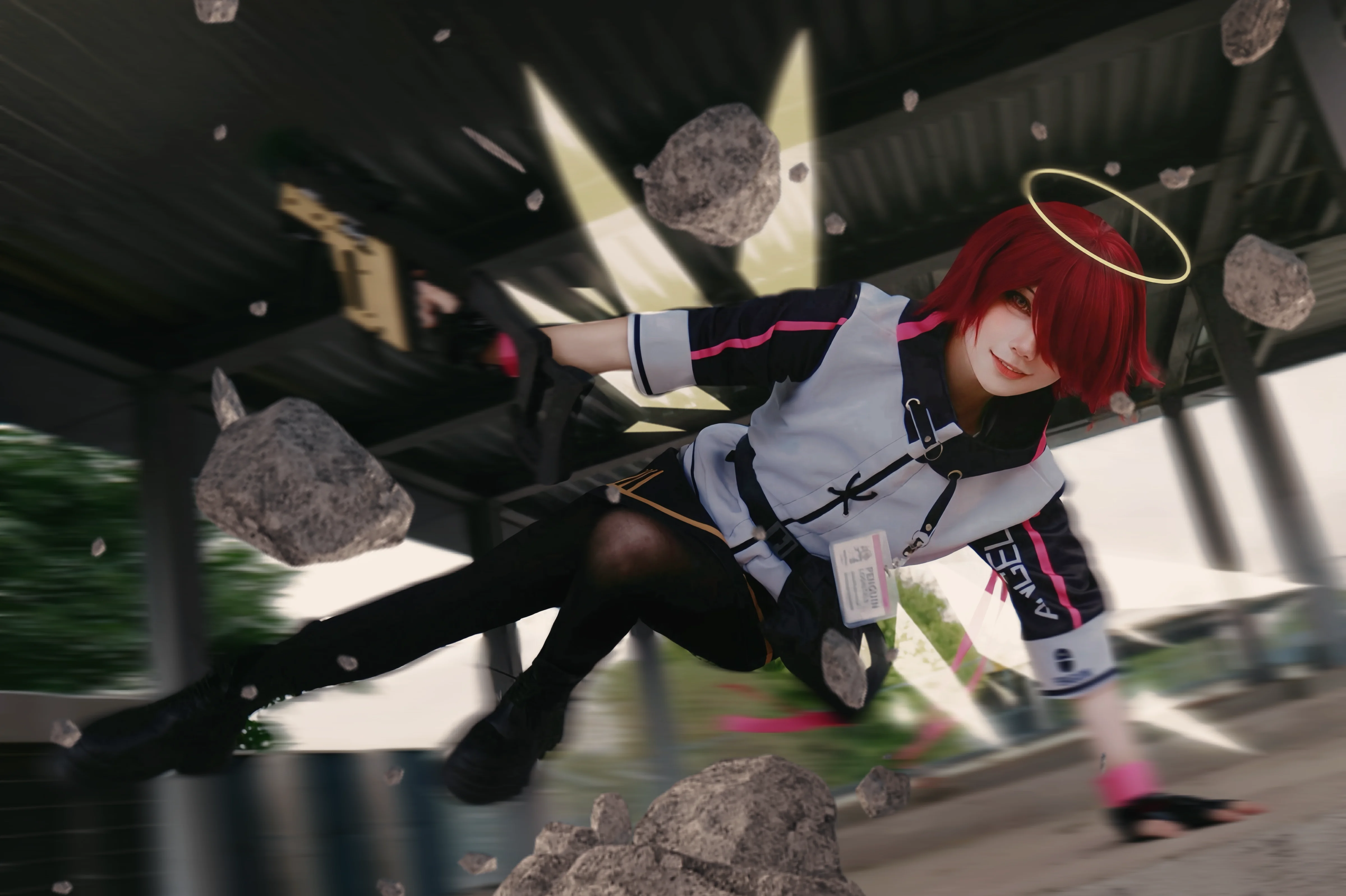 【Arknights Exusiai Cosplay】Red-Haired Angel, the Outdoor Daily Life of a Penguin Logistics Operator - Image 18