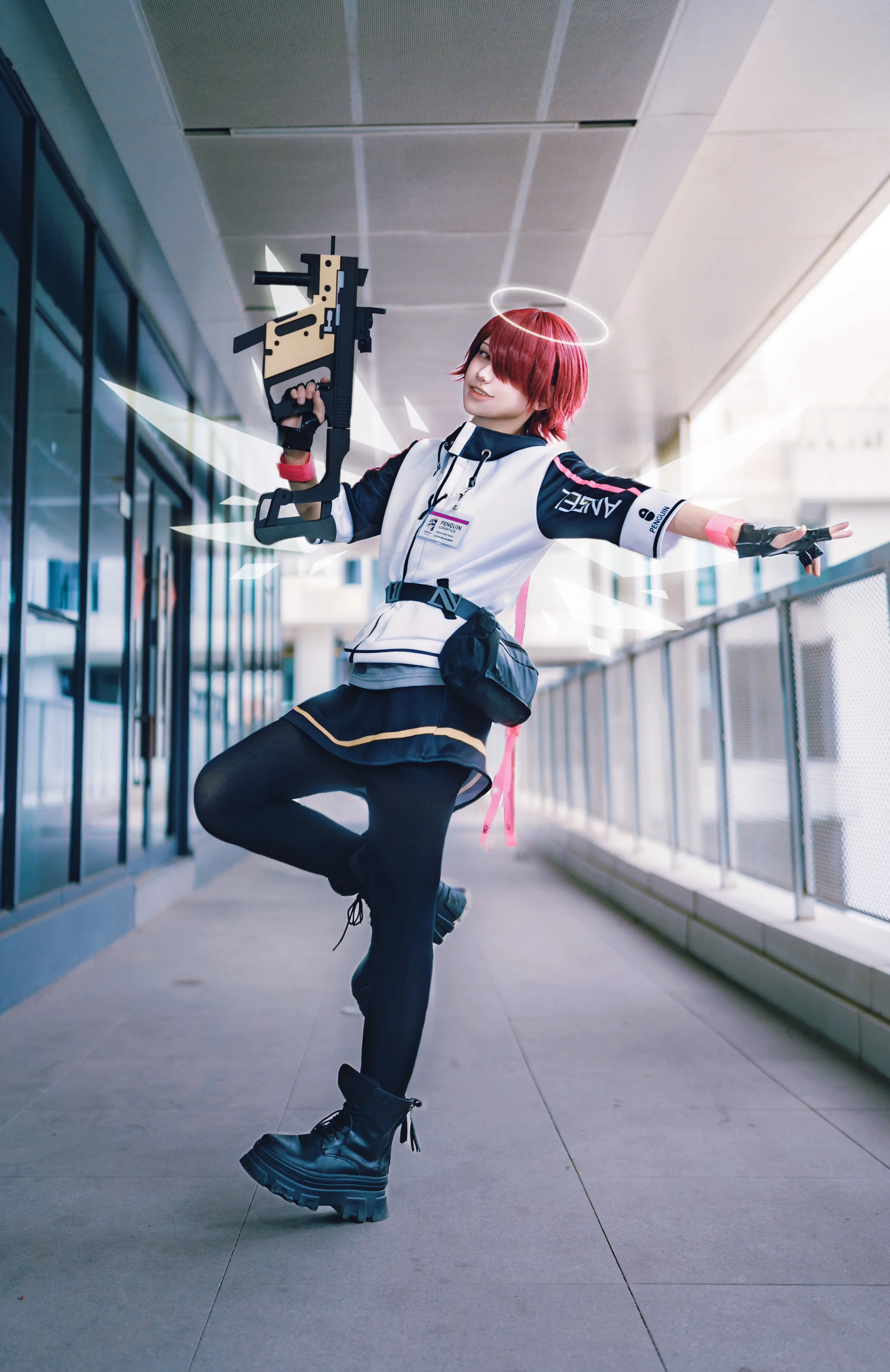 【Arknights Exusiai Cosplay】Red-Haired Angel, the Outdoor Daily Life of a Penguin Logistics Operator - Image 3
