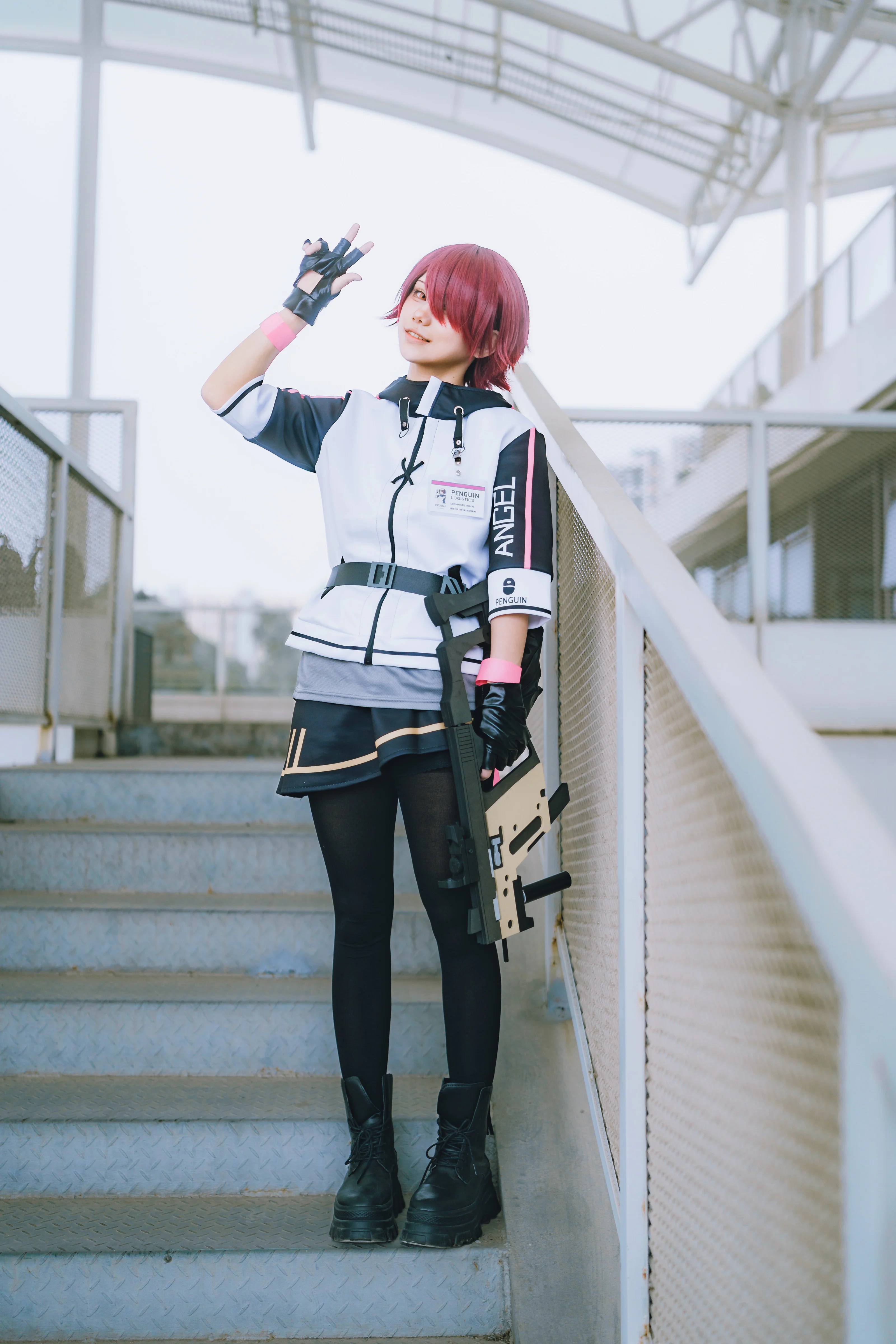 【Arknights Exusiai Cosplay】Red-Haired Angel, the Outdoor Daily Life of a Penguin Logistics Operator - Image 8