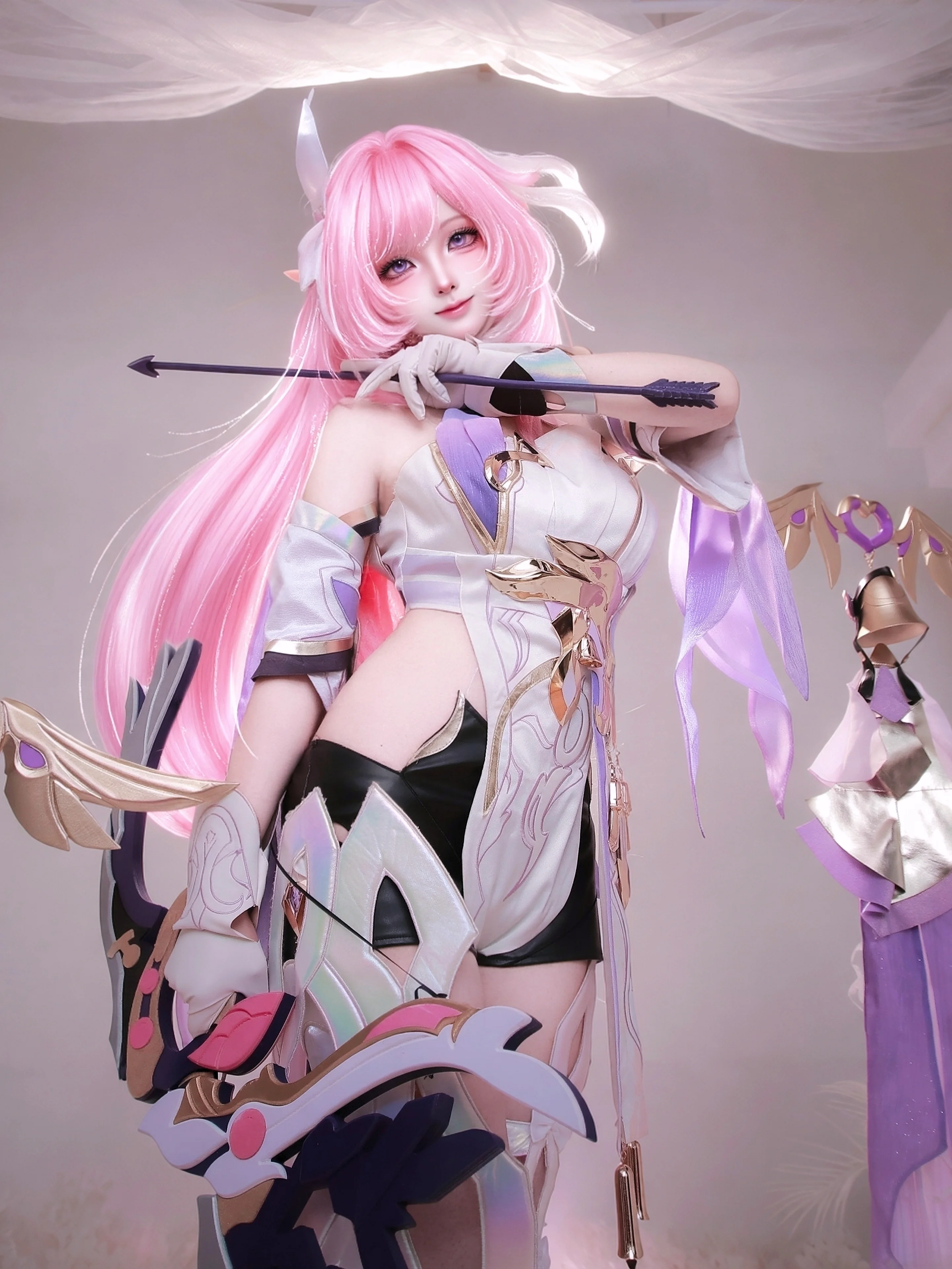 【爱莉希雅cos】在光影中绽放的温柔力量