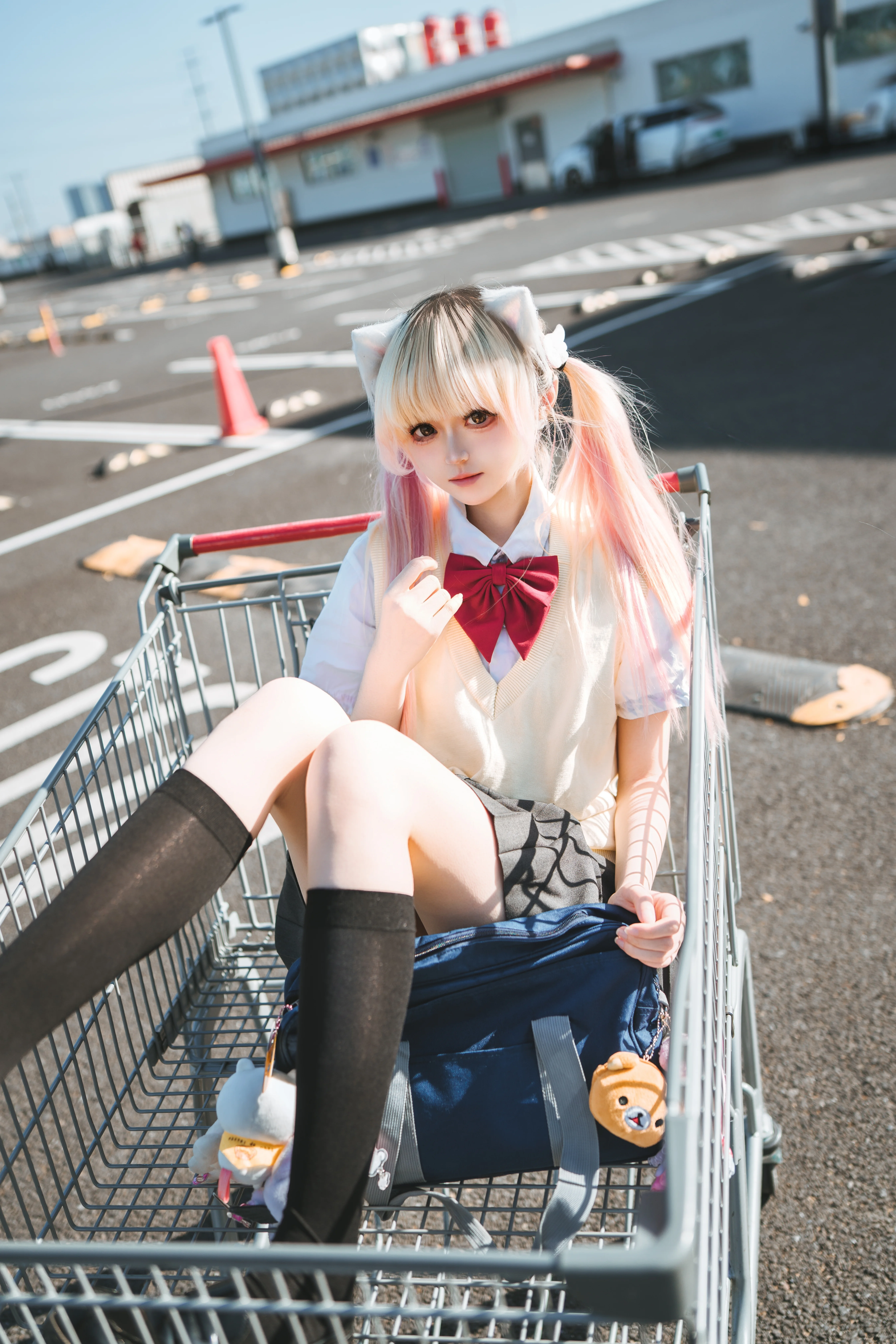 [Hangzhou Afternoon JK Cat Girl and Shopping Cart Outdoor Shoot] - Image 1
