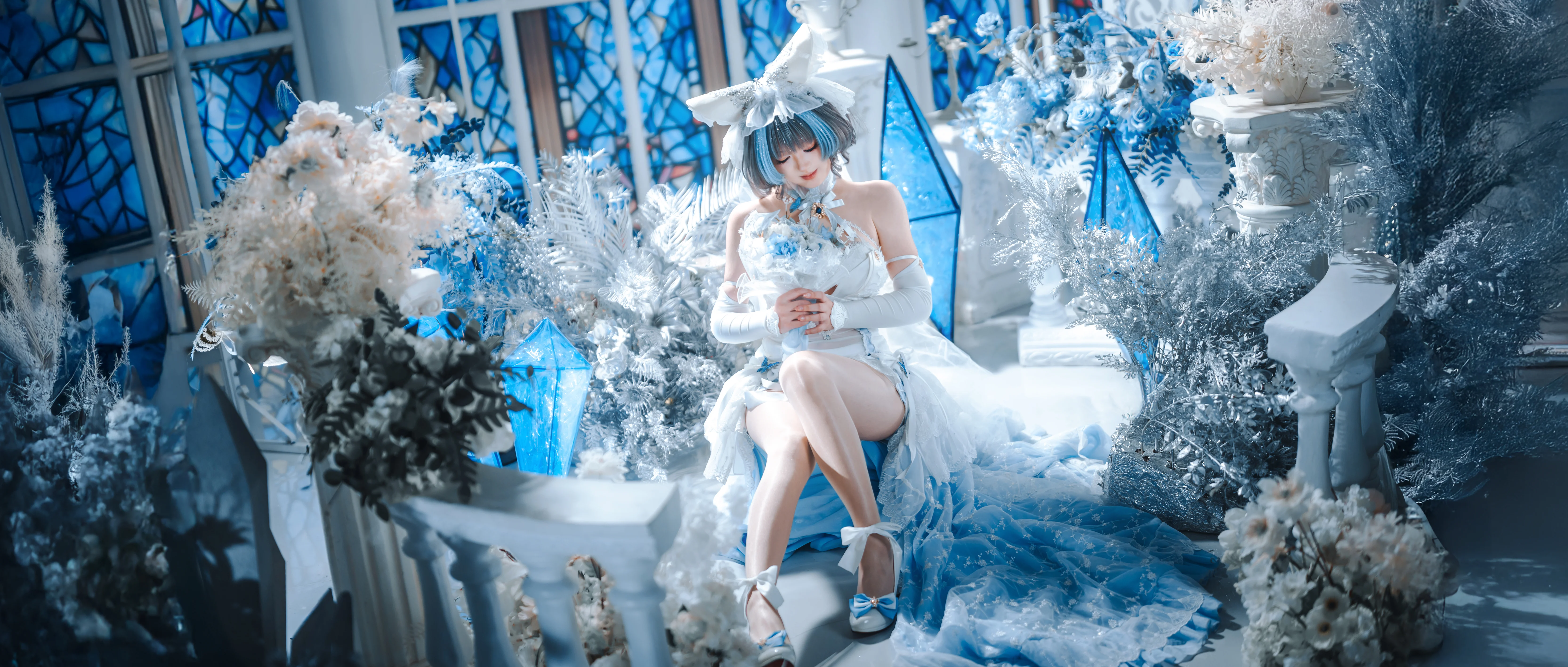 【チェシャー コスプレ】アズールレーン、雪景色の氷晶に包まれた誓約花嫁の瞬間