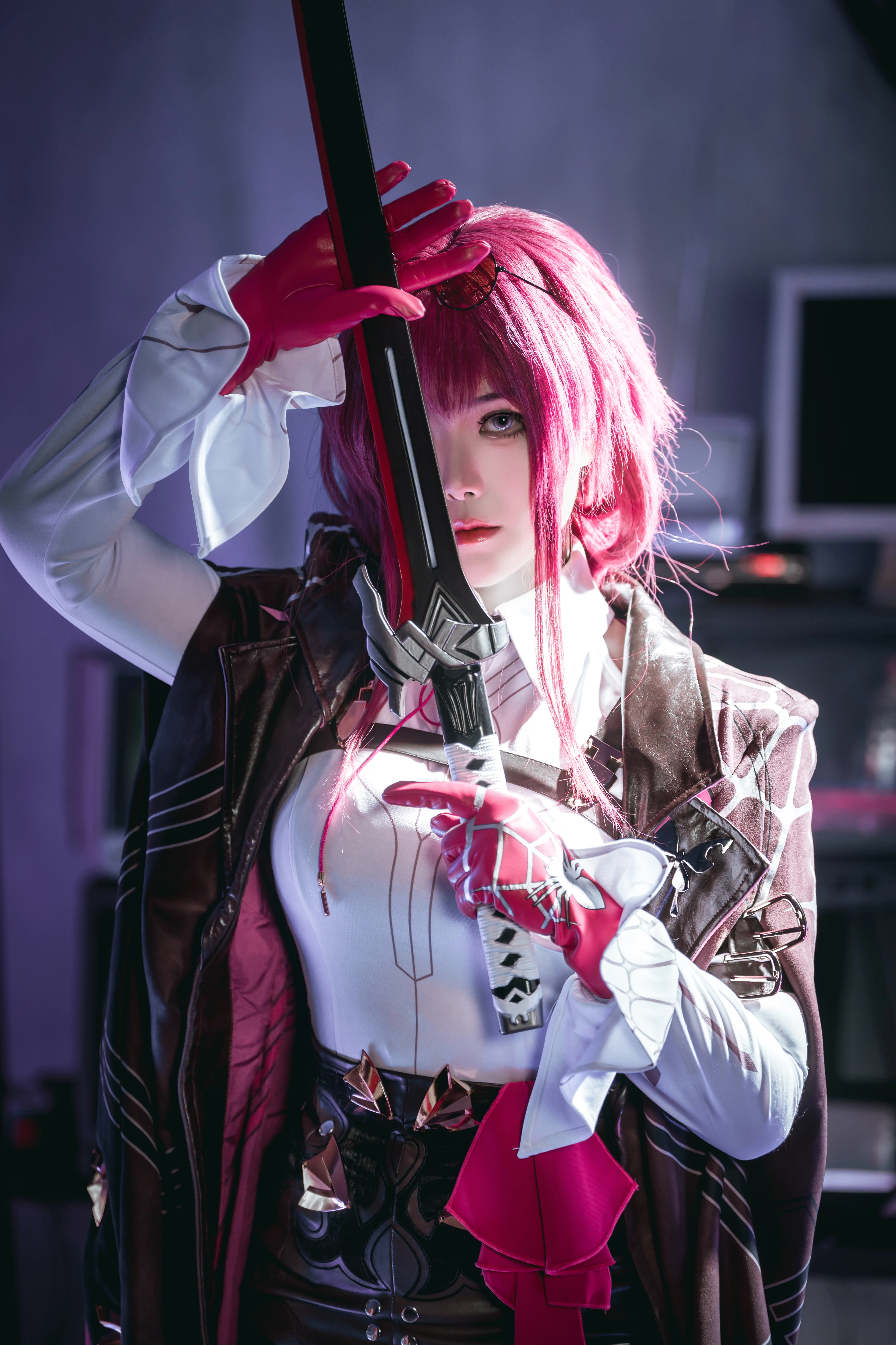 [Kafka cosplay] Honkai: Star Rail—The Stellaron Hunters' Command Site - Image 1