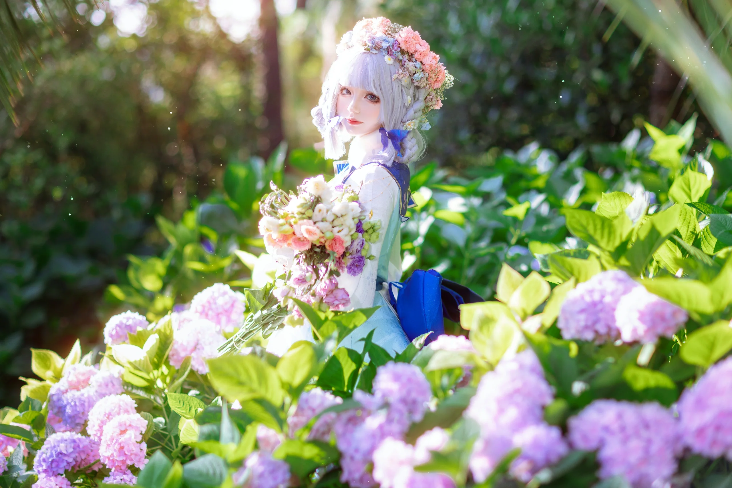 【神里绫华cos】在繁花中邂逅，捕捉稻妻的清冷与温柔 - 第3张