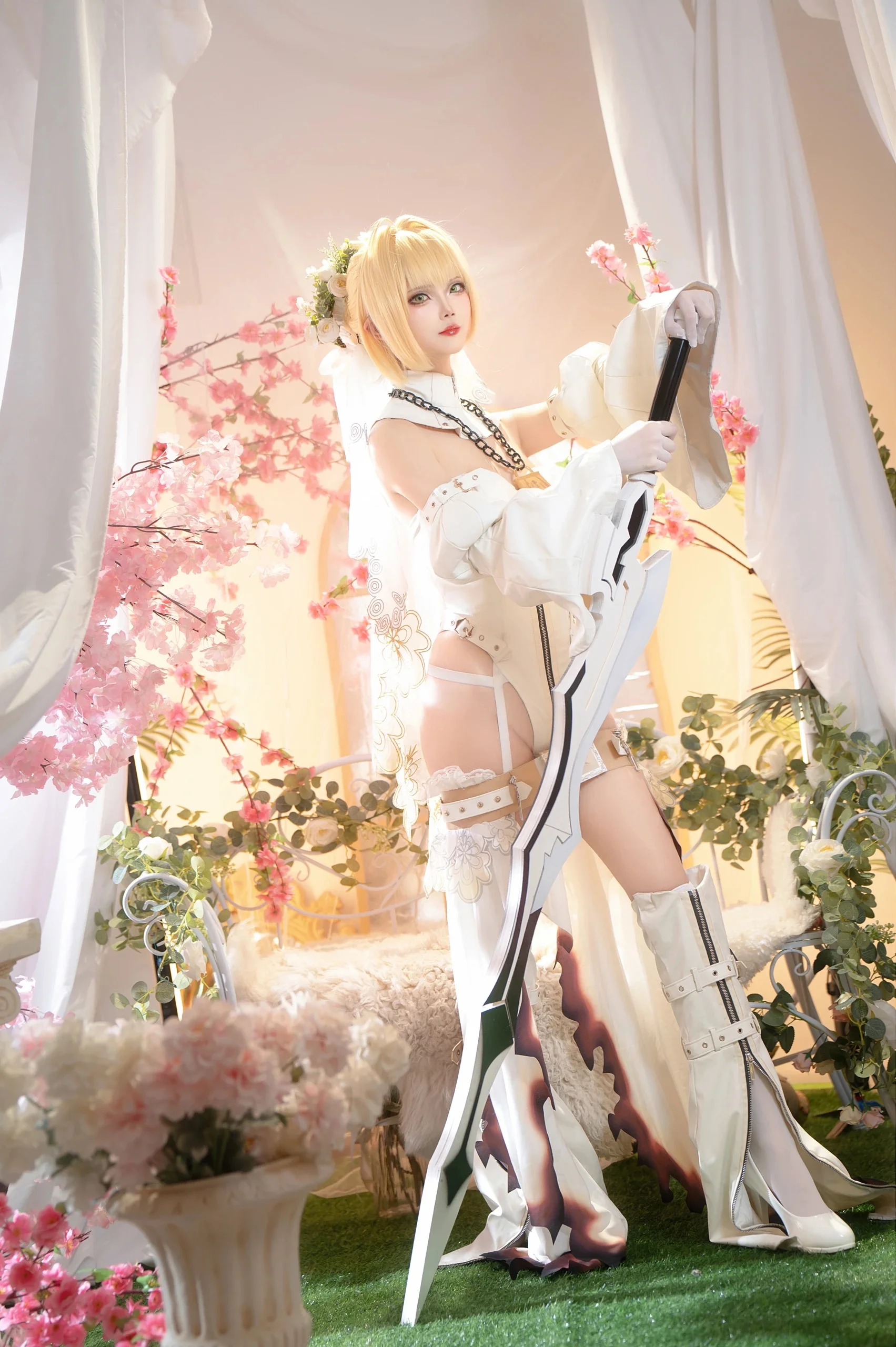 【尼禄cos】Fate系列里的花嫁婚礼进行曲 - 第 2 张