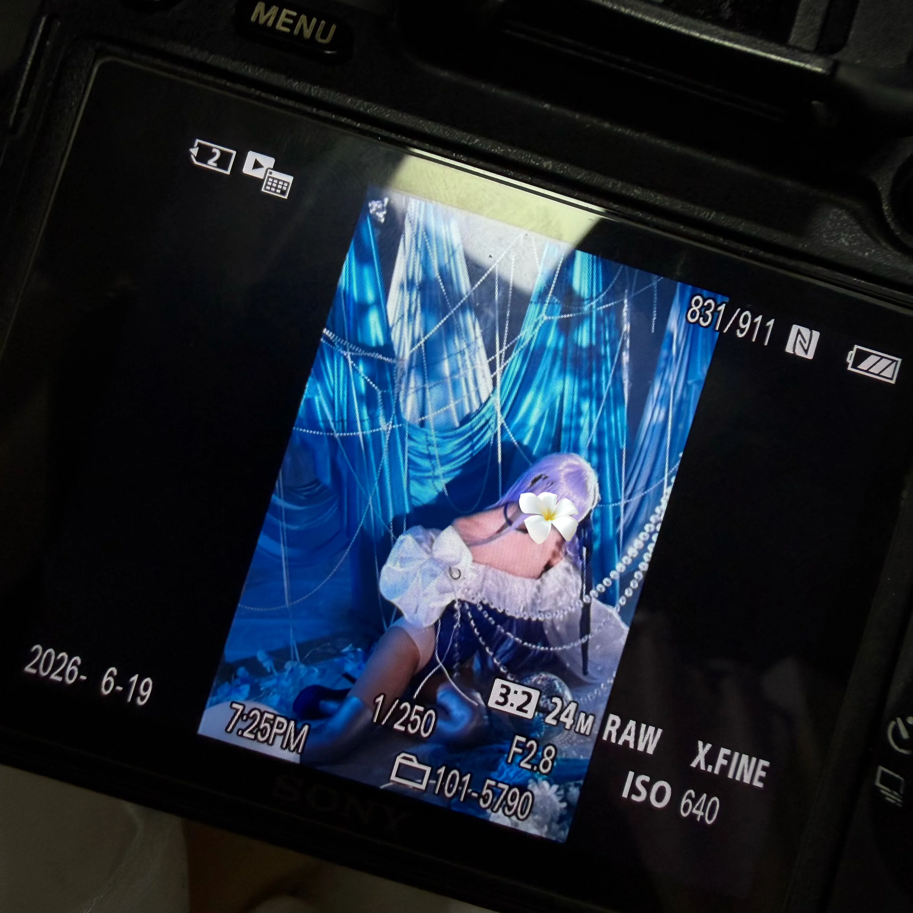 【メルトリリスコスプレ】水色に染まる謎のアルターエゴ・Λ（ラムダ）、澄まし顔でも隠しきれない萌え感 - 7 枚目