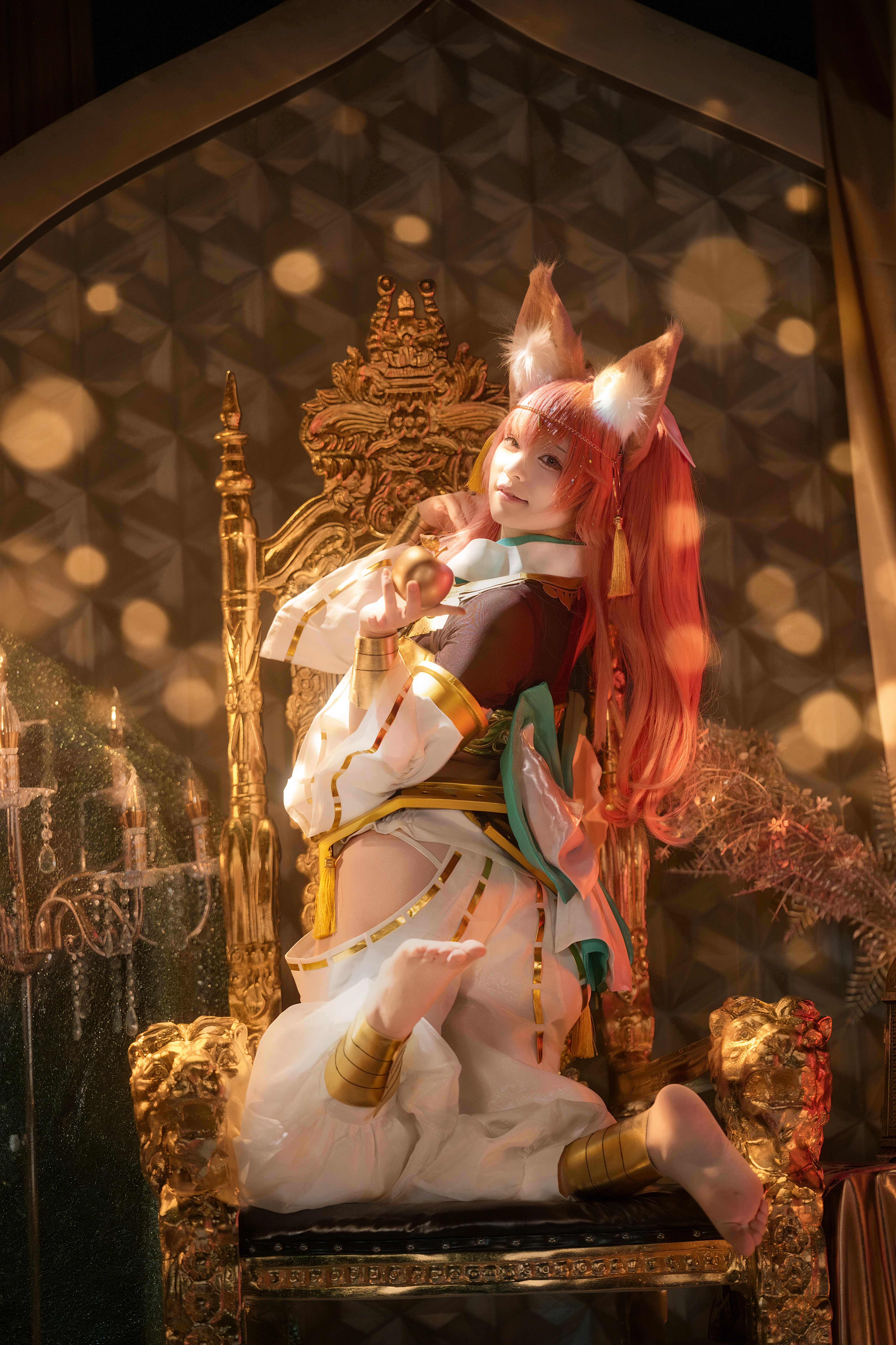 [Tamamo no Mae cosplay] A Magnificent Throne and Dreamy Golden Light Spots - Image 2