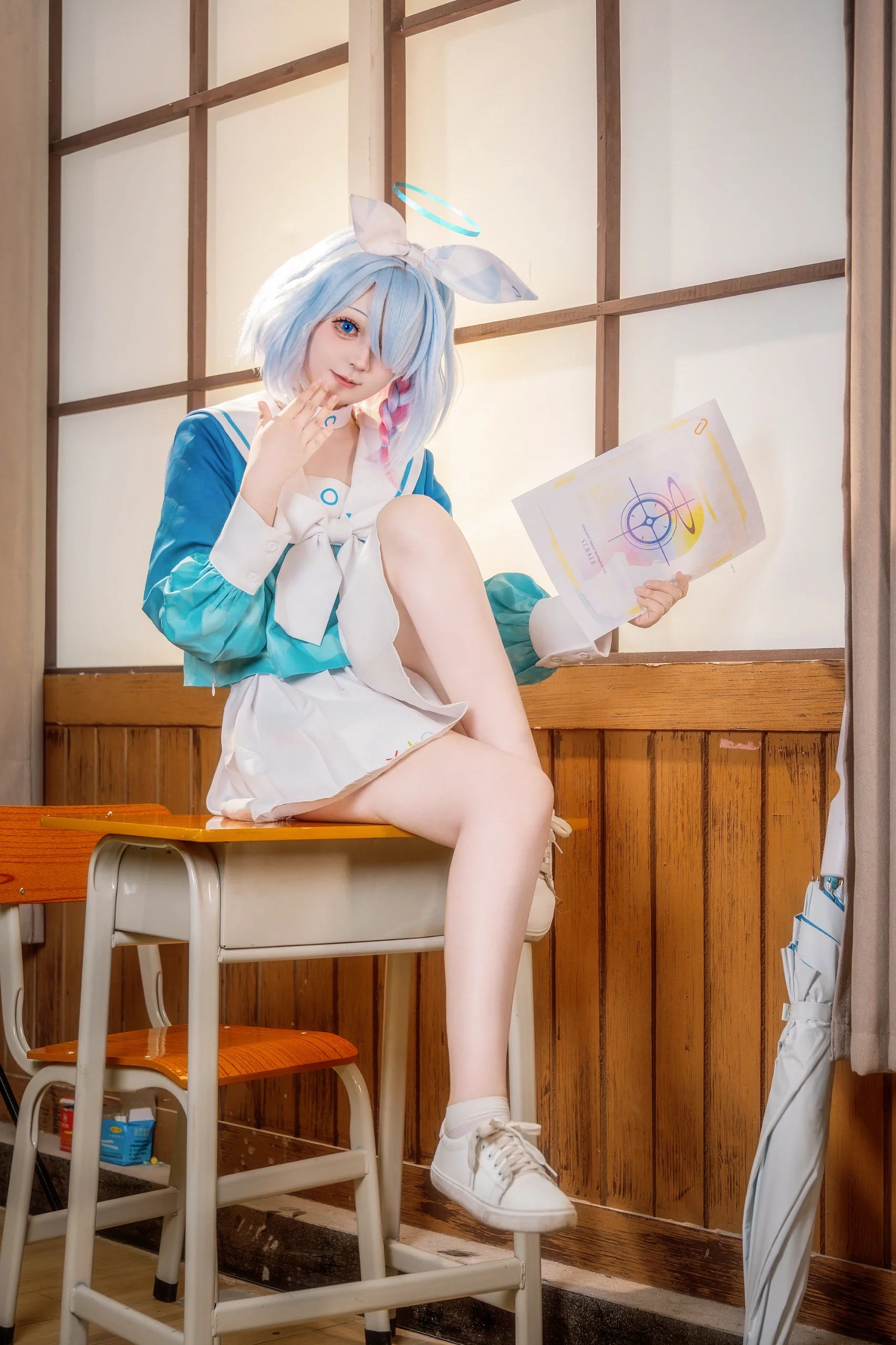 【阿罗娜cos】蔚蓝档案的日常，蓝伞下的校园风 - 第 3 张
